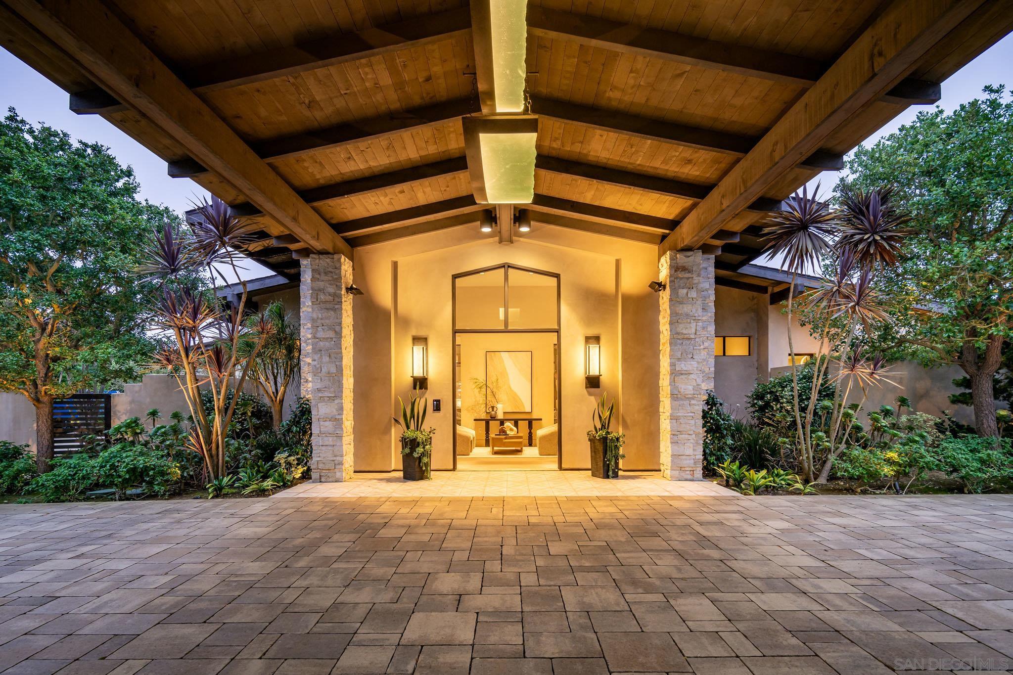 Front Image Thumbnail for SD250030732