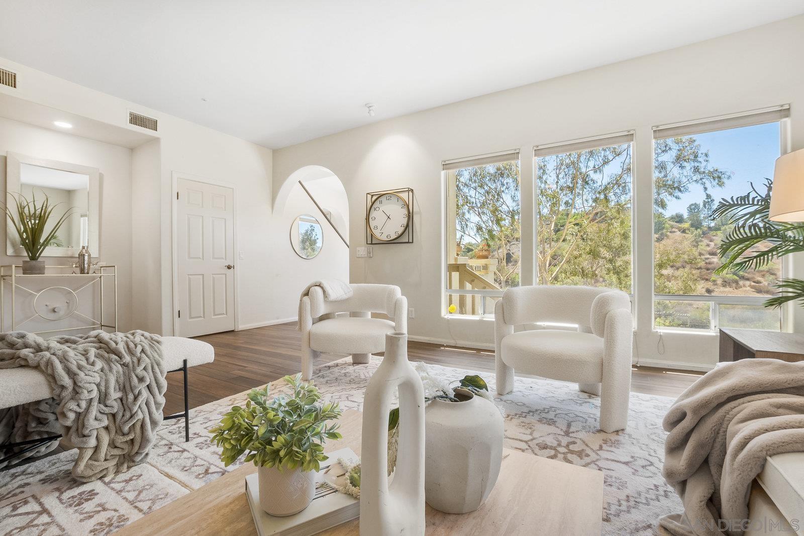 Front Image Thumbnail for SD250035255