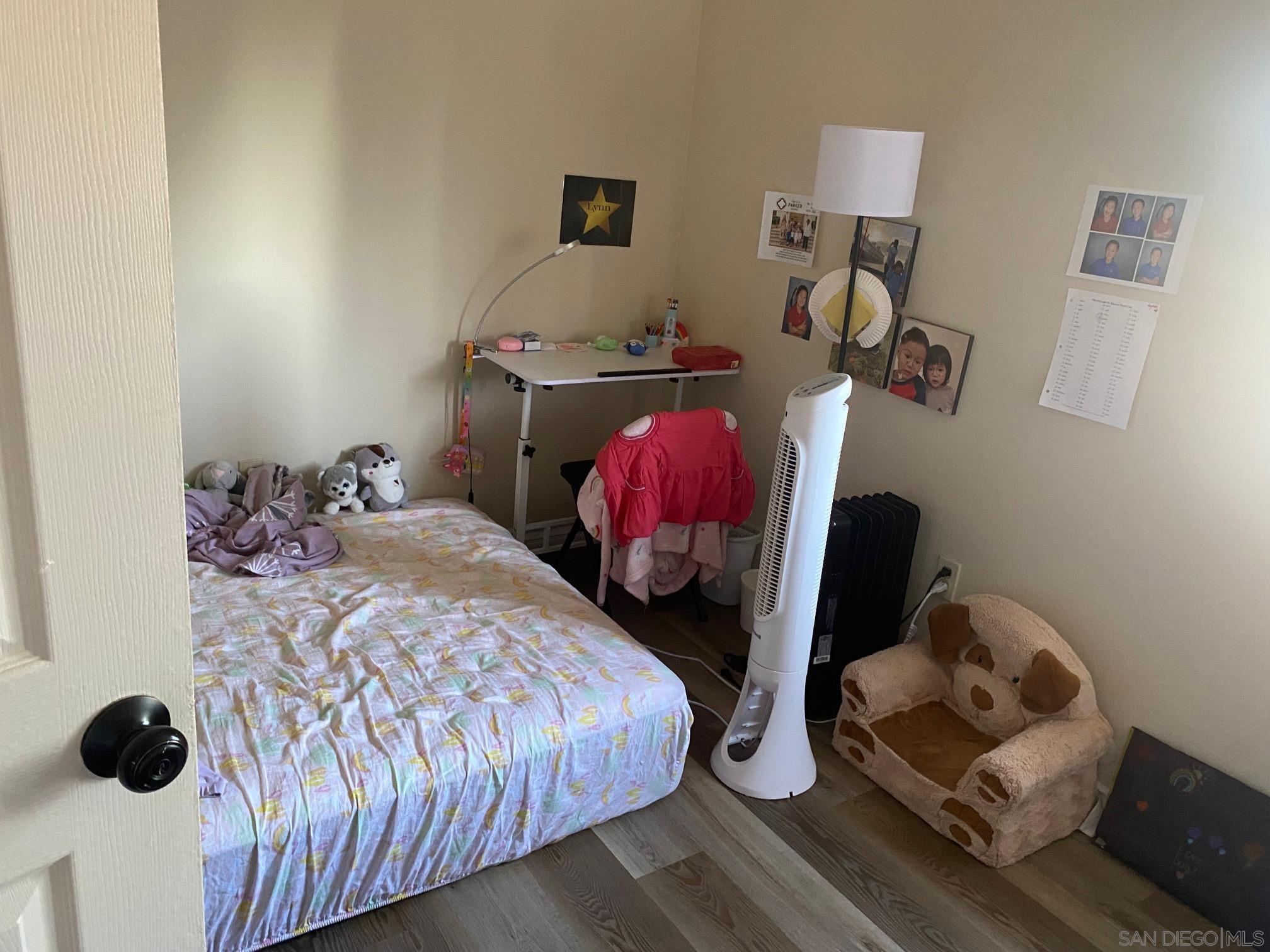 Detail Gallery Image 3 of 11 For 8181  Jade Coast Rd, San Diego,  CA 92126 - 6 Beds | 3 Baths