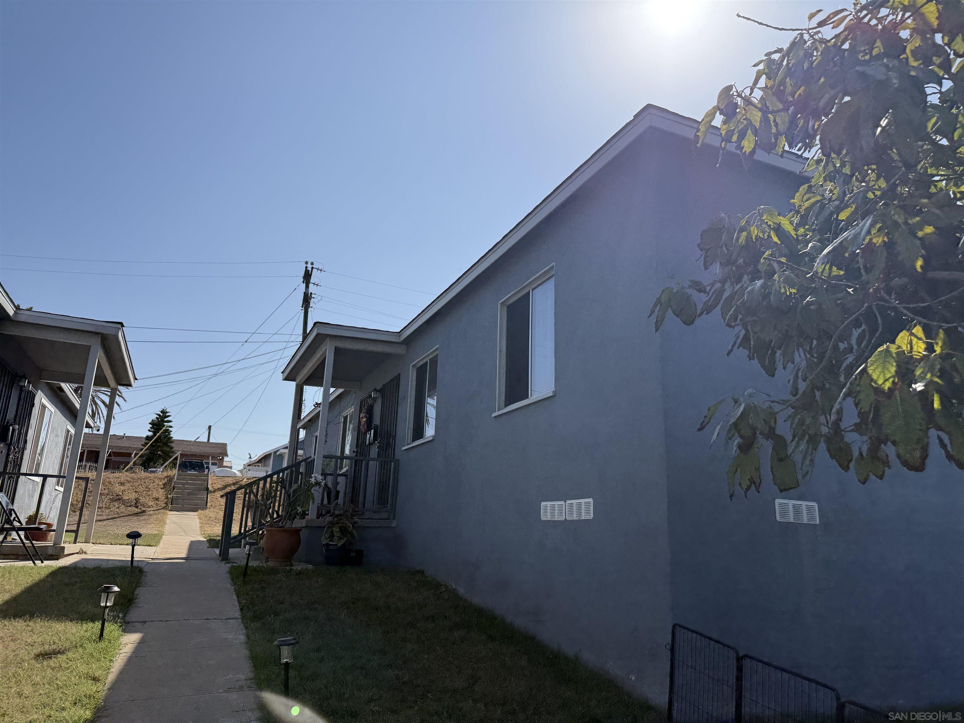 Detail Gallery Image 10 of 44 For 2722-2724  B Avenue, National City,  CA 91950 - – Beds | – Baths