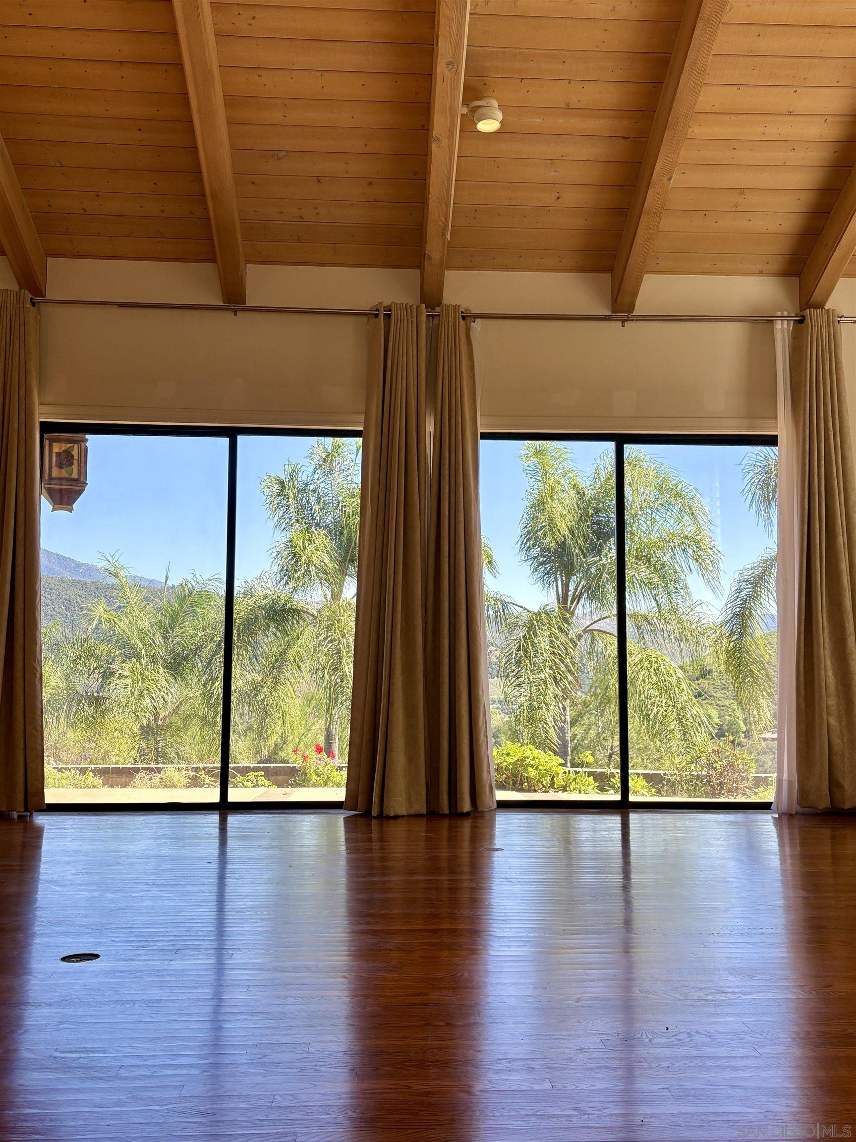 Detail Gallery Image 13 of 74 For 15725  Pauma Valley Drive, Pauma Valley,  CA 92061 - 6 Beds | 4/1 Baths