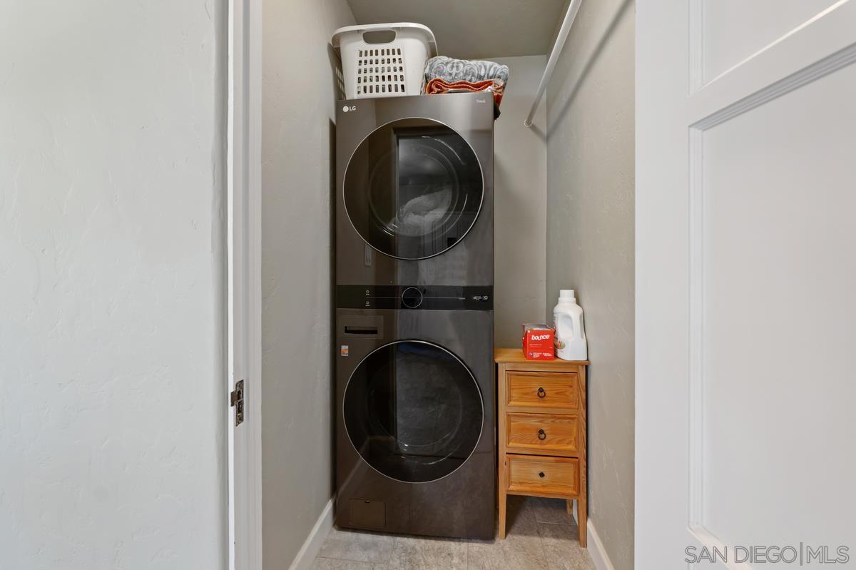 Detail Gallery Image 12 of 58 For 4744  Resmar Rd, La Mesa,  CA 91941 - 3 Beds | 3 Baths