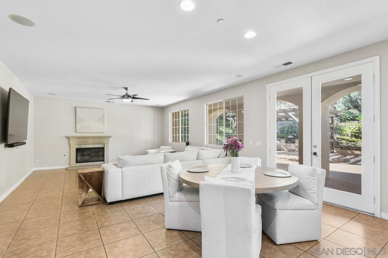 Detail Gallery Image 16 of 75 For 2957  Ranch Gate Rd, Chula Vista,  CA 91914 - 6 Beds | 5/1 Baths