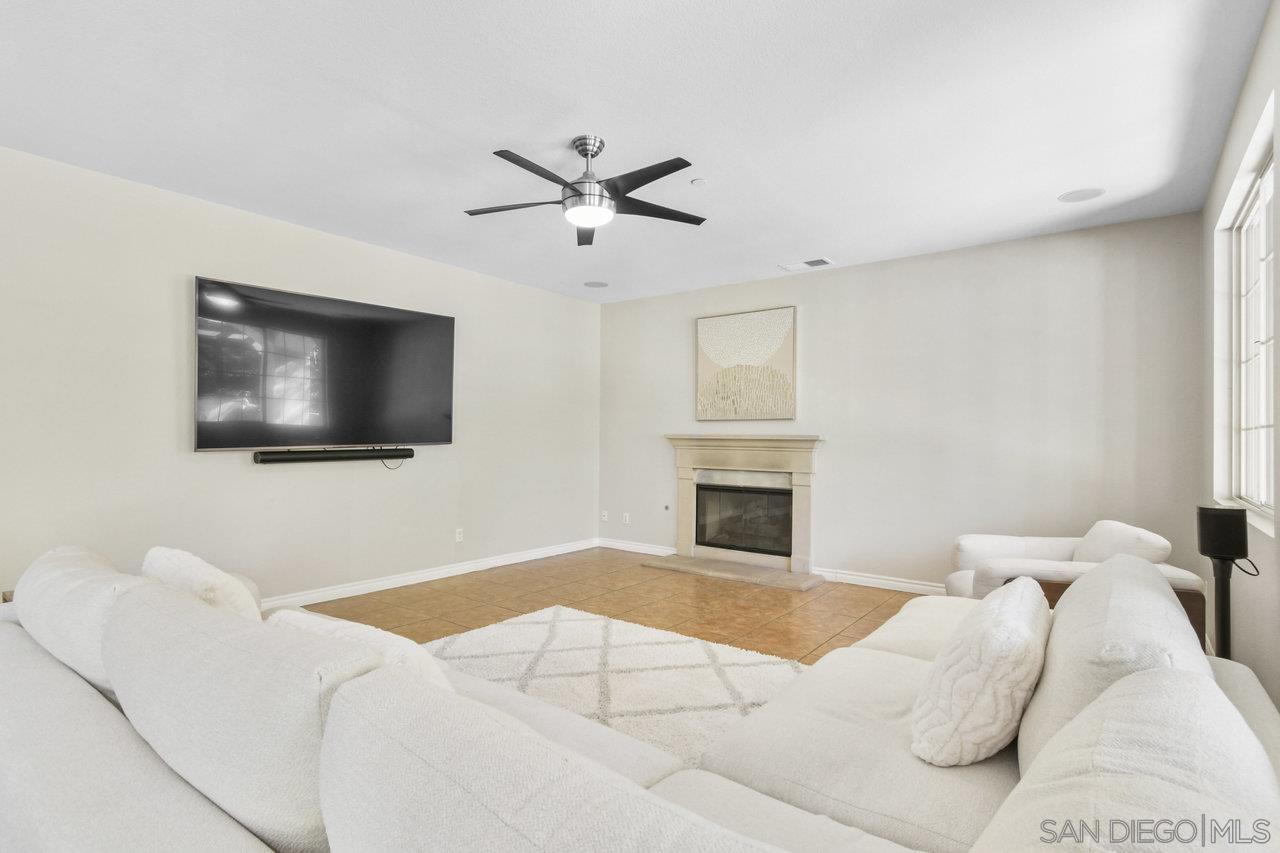 Detail Gallery Image 17 of 75 For 2957  Ranch Gate Rd, Chula Vista,  CA 91914 - 6 Beds | 5/1 Baths