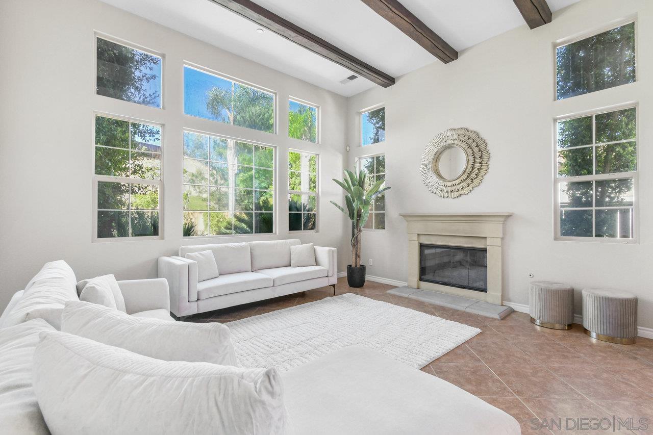 Detail Gallery Image 6 of 75 For 2957  Ranch Gate Rd, Chula Vista,  CA 91914 - 6 Beds | 5/1 Baths