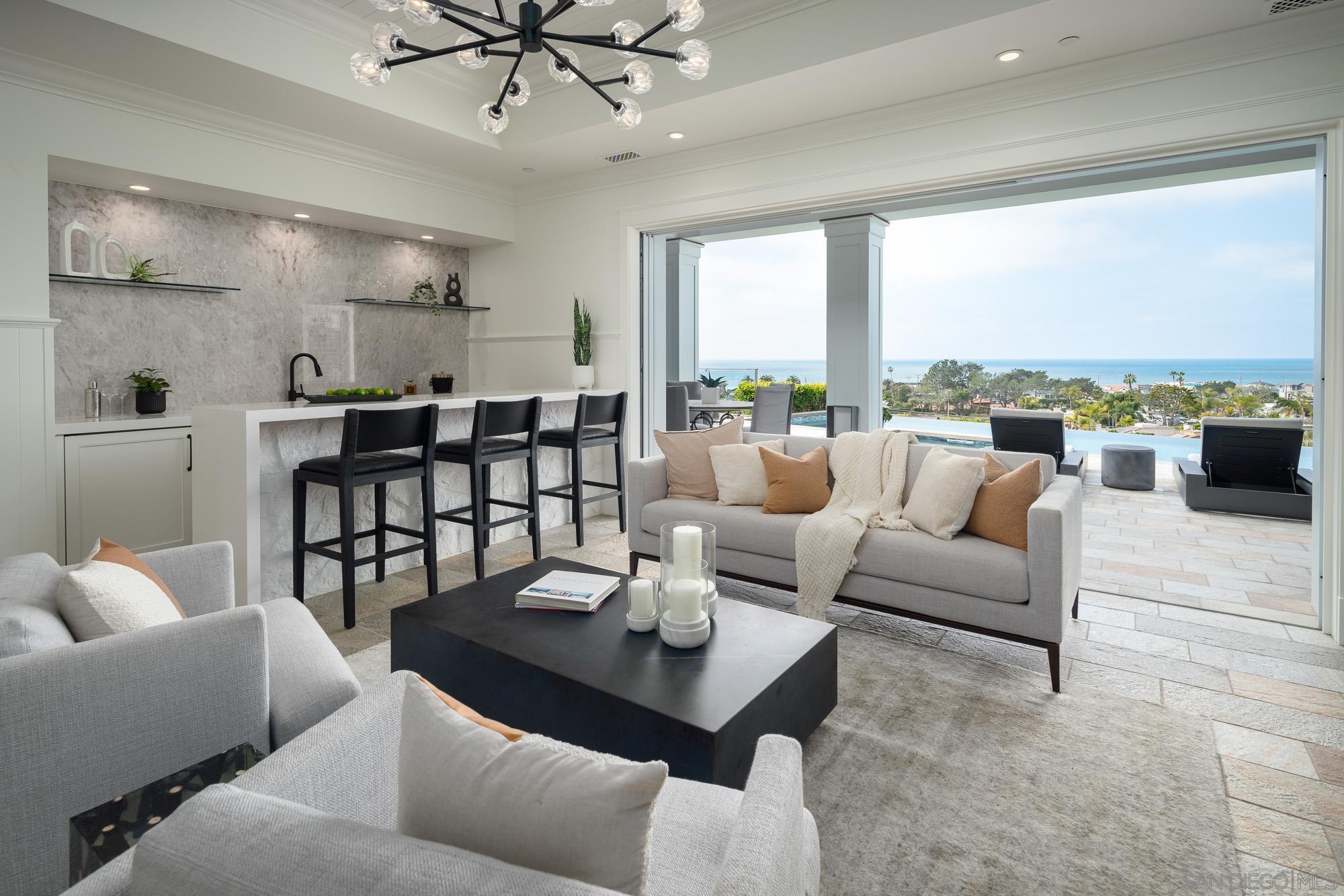 Detail Gallery Image 18 of 37 For 2026  Seaview Ave, Del Mar,  CA 92014 - 5 Beds | 5/2 Baths
