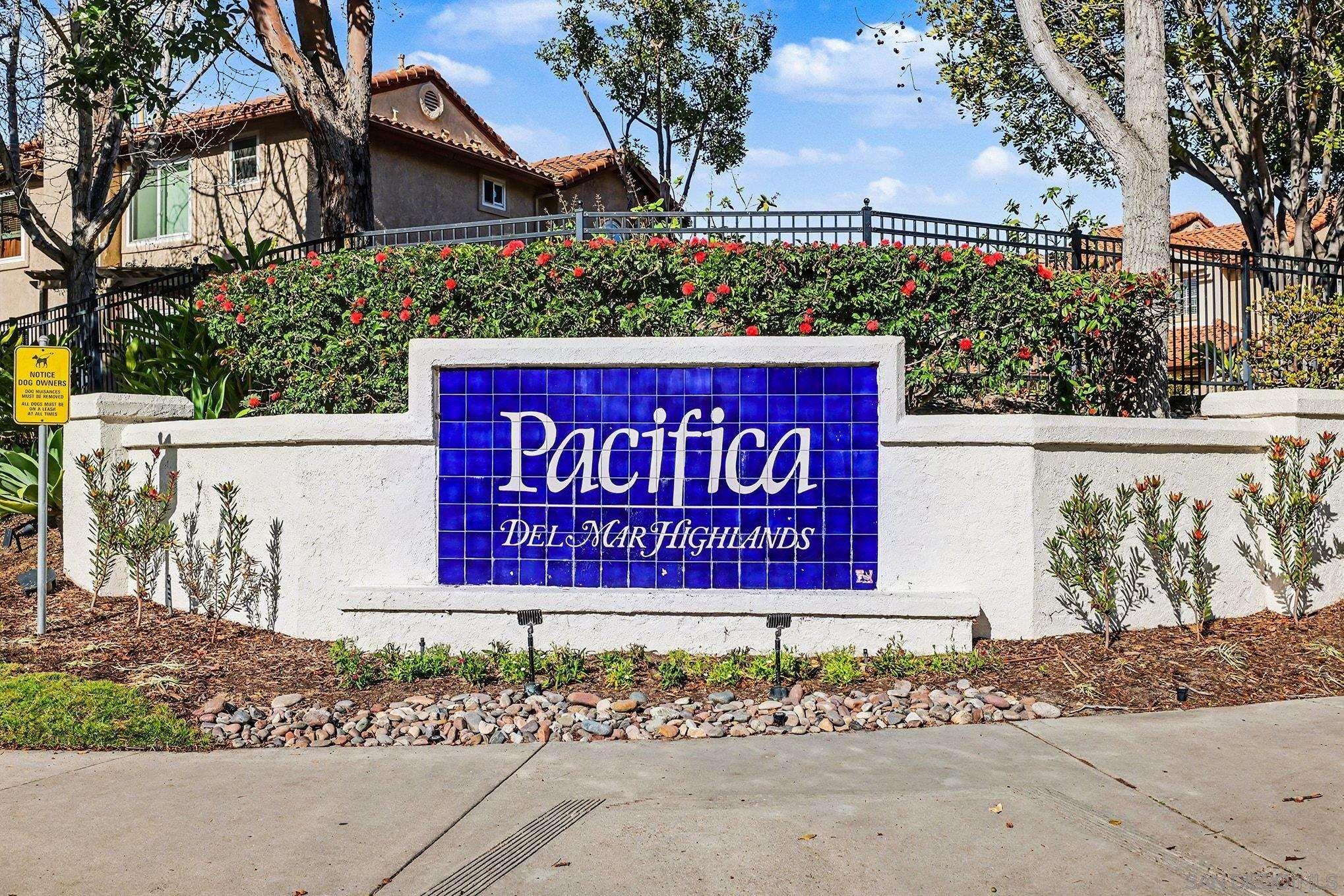 Detail Gallery Image 2 of 40 For 3867  Creststone Pl, San Diego,  CA 92130 - 2 Beds | 2 Baths