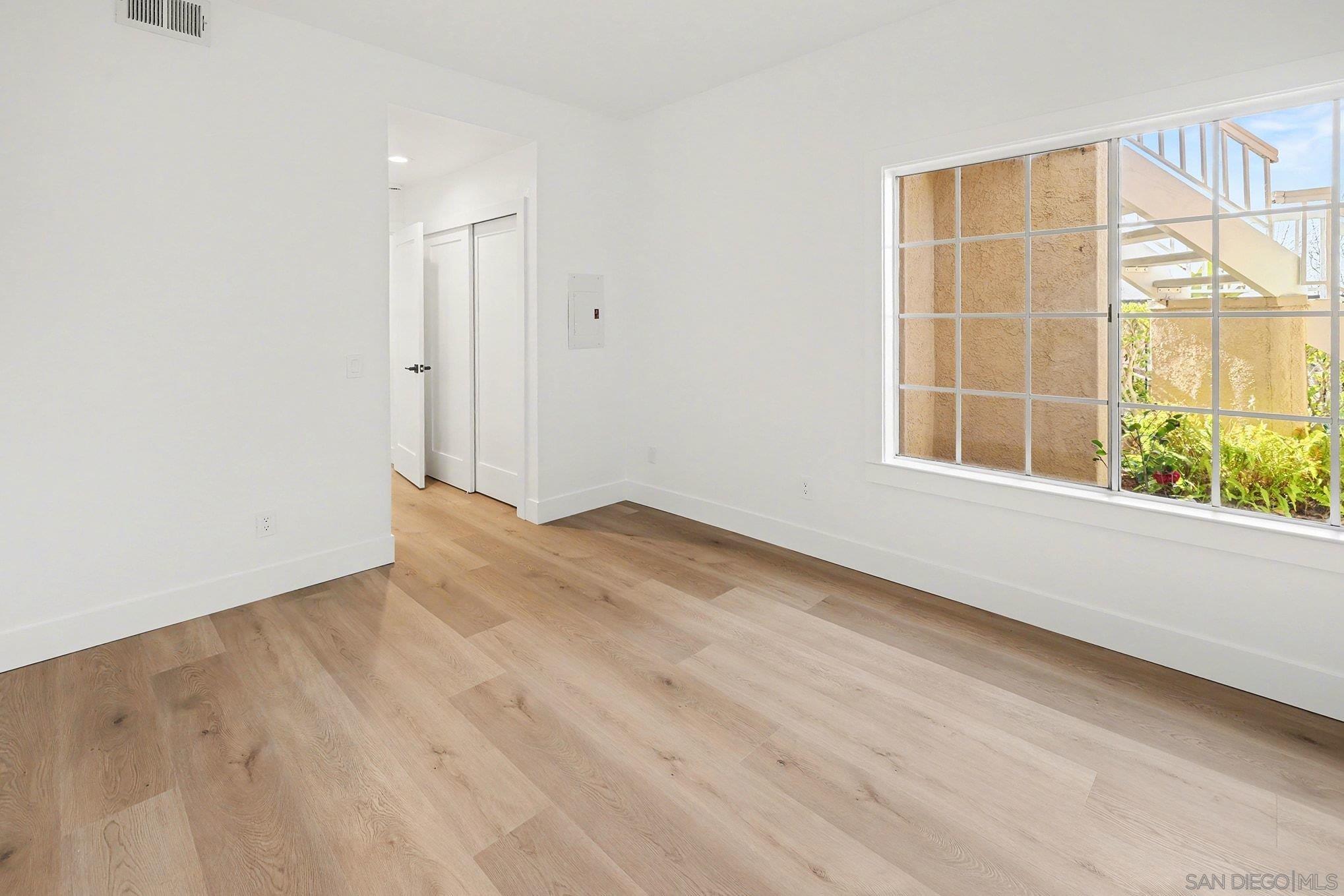 Detail Gallery Image 20 of 40 For 3867  Creststone Pl, San Diego,  CA 92130 - 2 Beds | 2 Baths