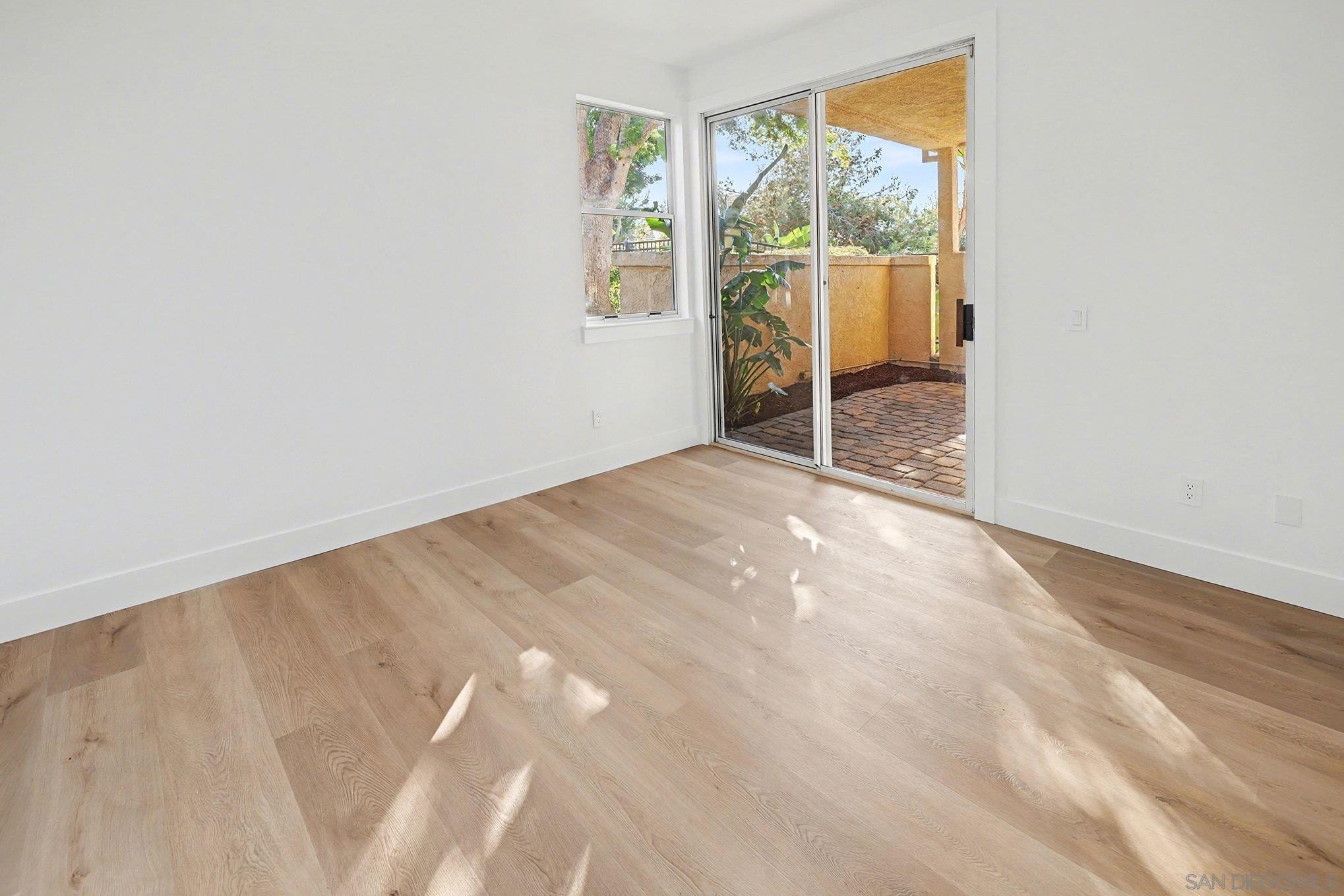 Detail Gallery Image 24 of 40 For 3867  Creststone Pl, San Diego,  CA 92130 - 2 Beds | 2 Baths