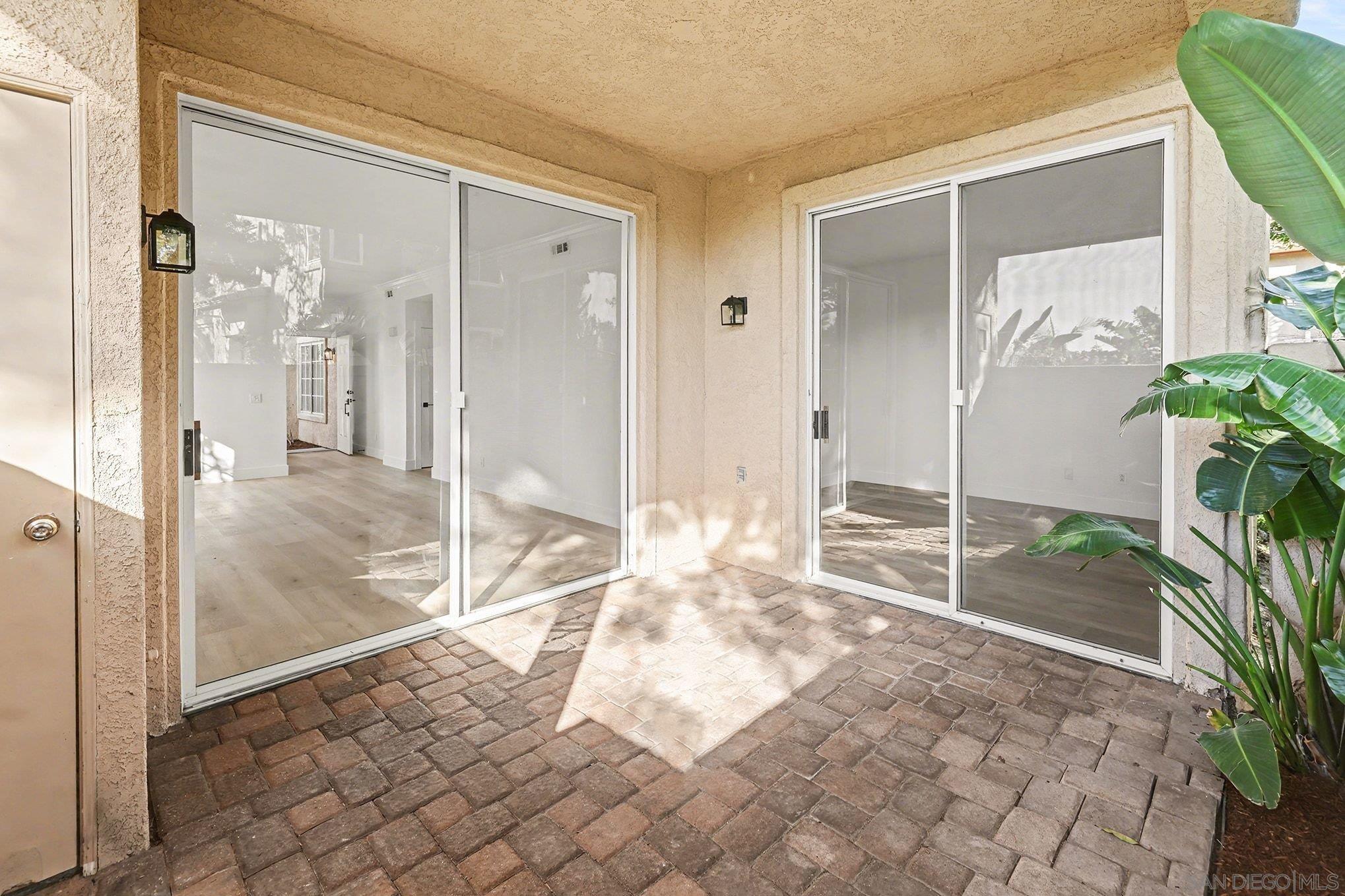 Detail Gallery Image 29 of 40 For 3867  Creststone Pl, San Diego,  CA 92130 - 2 Beds | 2 Baths