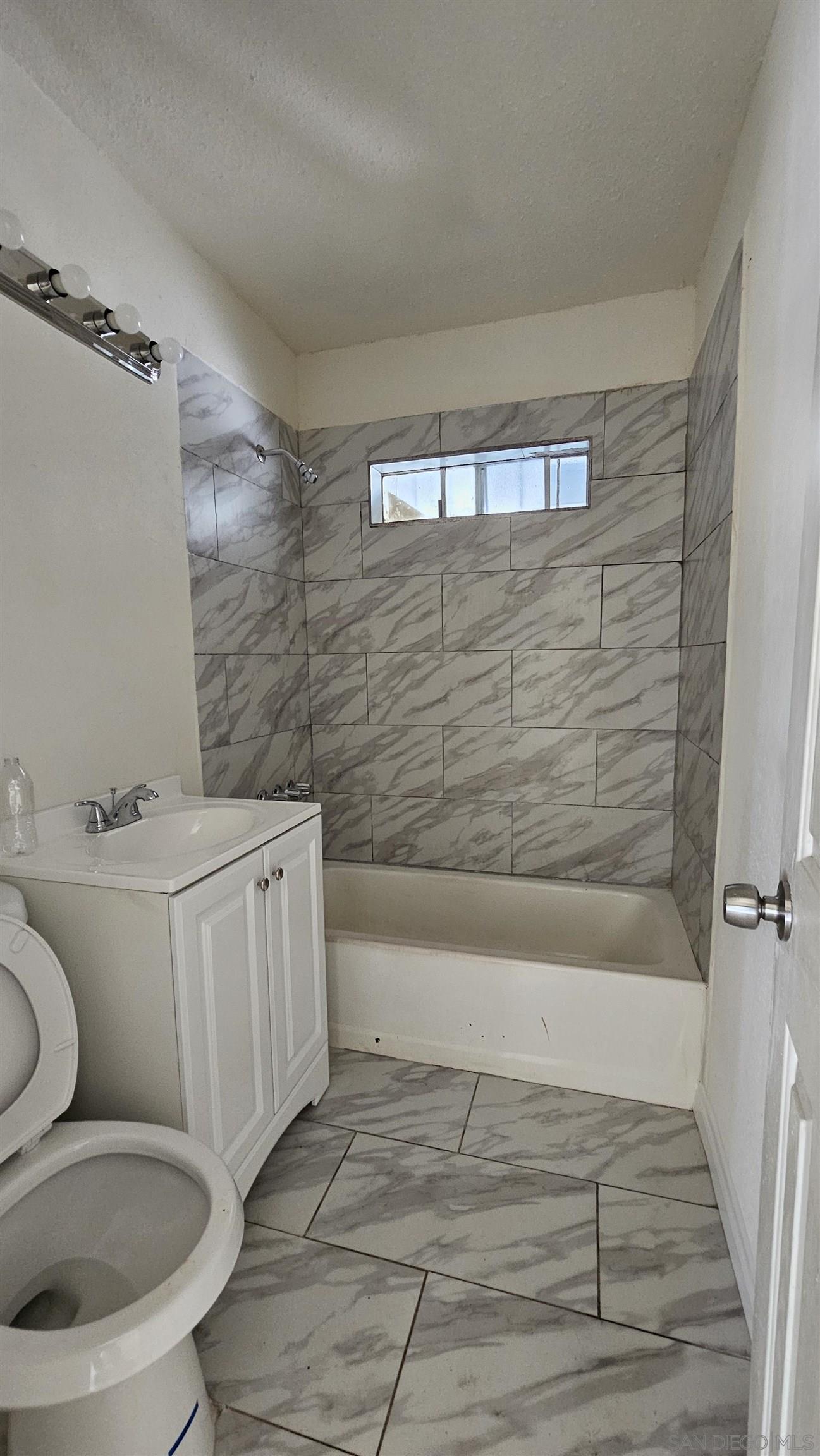 Detail Gallery Image 15 of 28 For 1329-1335  Highland Ave, National City,  CA 91950 - – Beds | – Baths