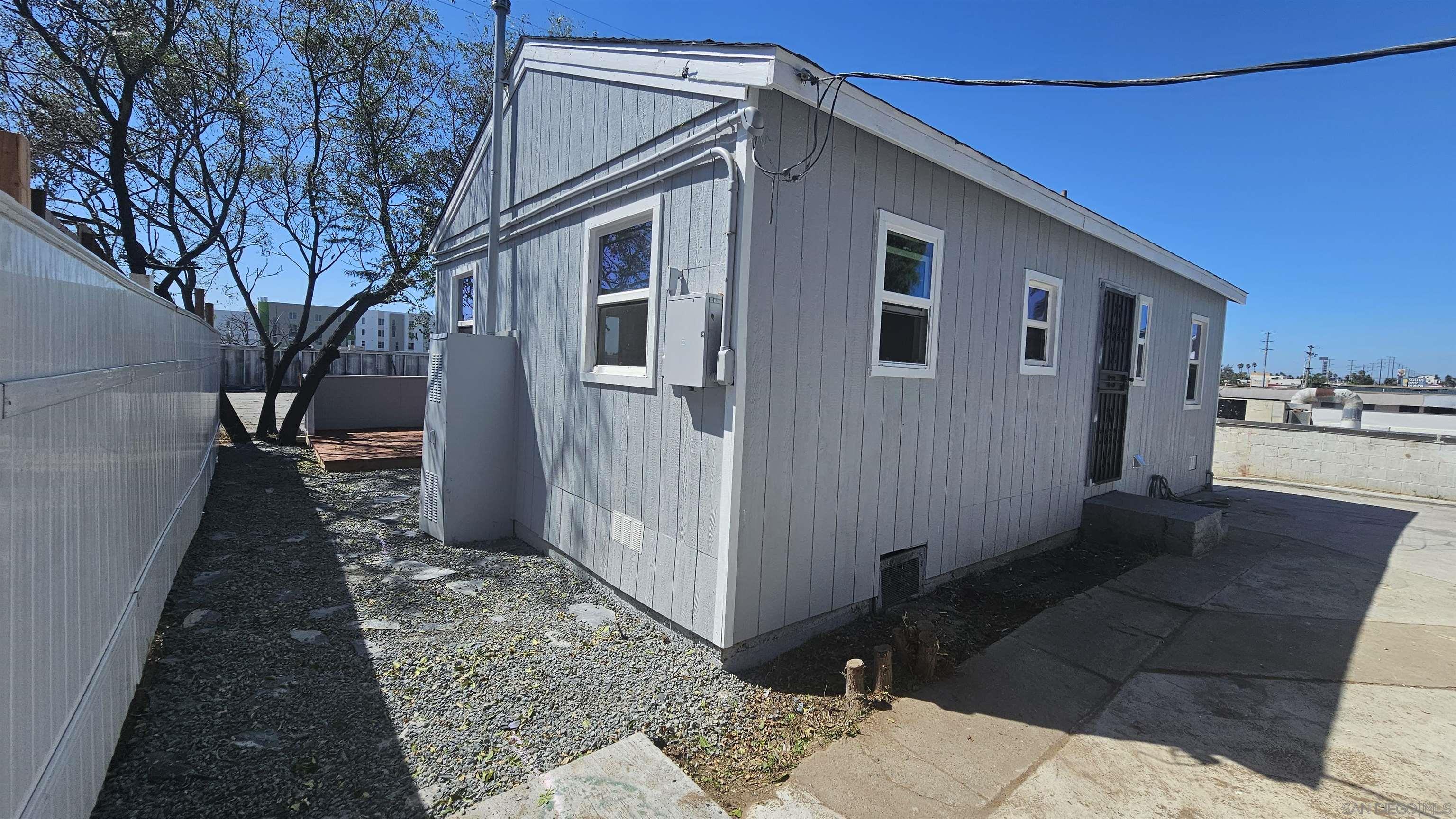 Detail Gallery Image 5 of 28 For 1329-1335  Highland Ave, National City,  CA 91950 - – Beds | – Baths