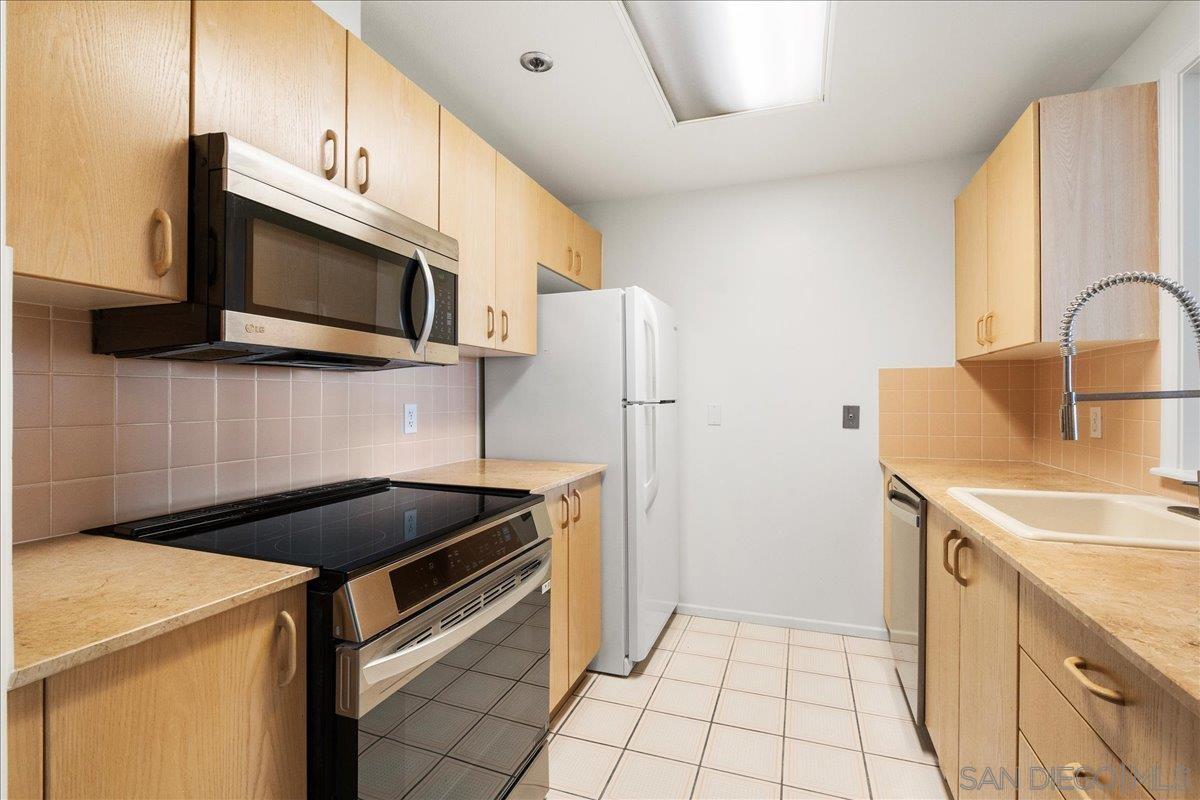 Detail Gallery Image 17 of 35 For 3890  Nobel Dr  #1104,  San Diego,  CA 92122 - 1 Beds | 1 Baths