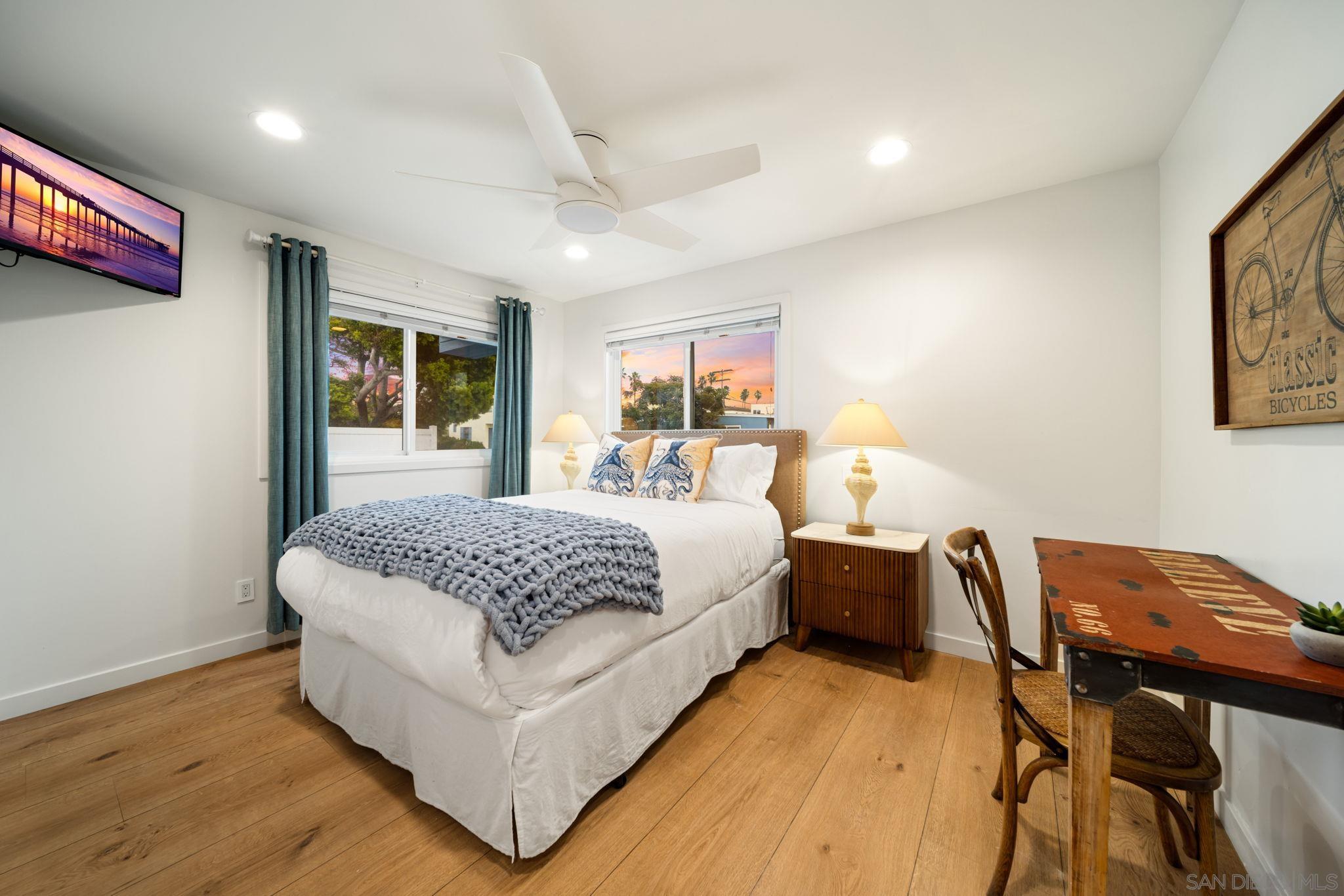 Detail Gallery Image 21 of 27 For 5112 #3  Saratoga Ave  3, San Diego,  CA 92107 - 2 Beds | 2 Baths