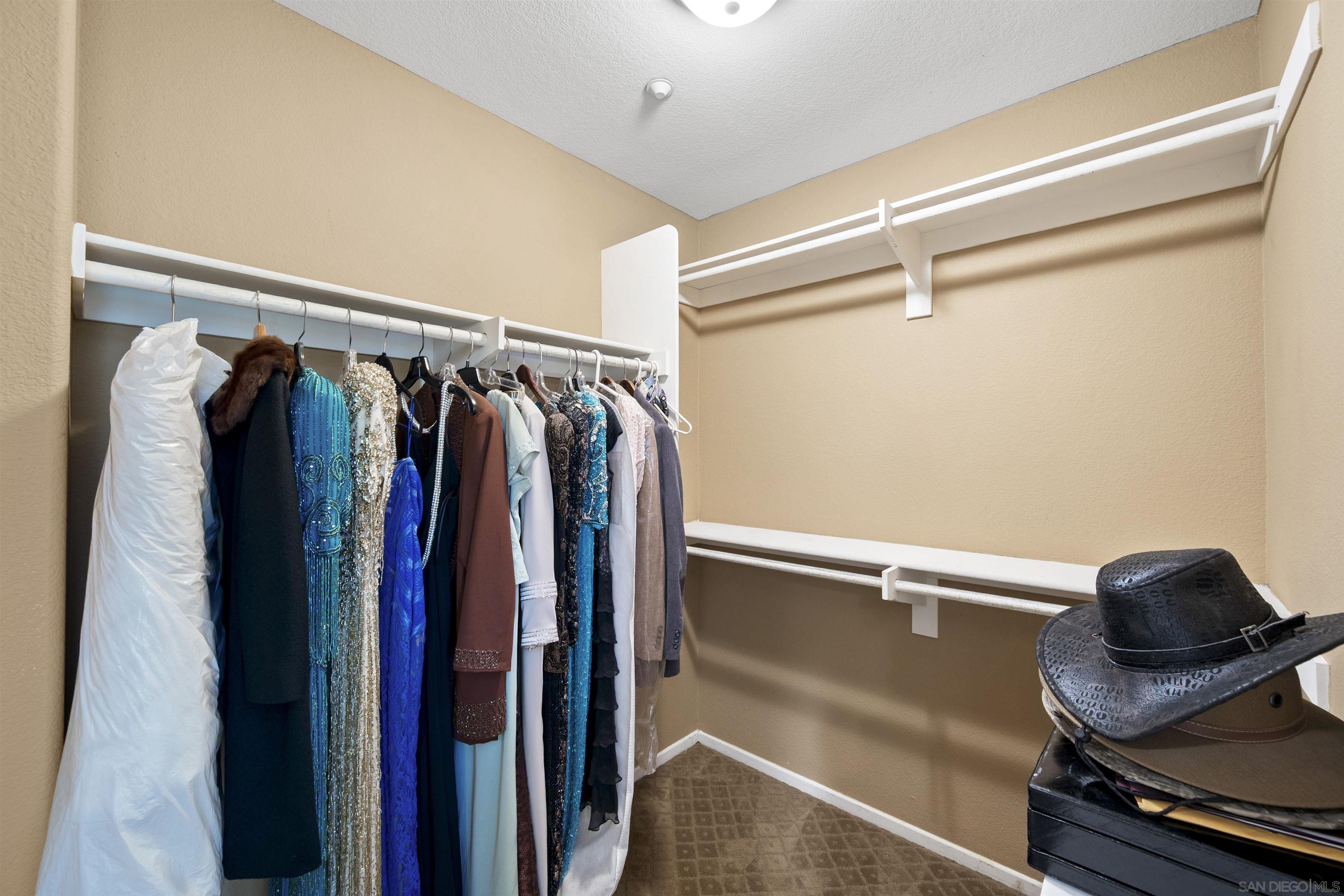 Detail Gallery Image 33 of 55 For 10145  Challenger Ct, Spring Valley,  CA 91978 - 5 Beds | 4 Baths