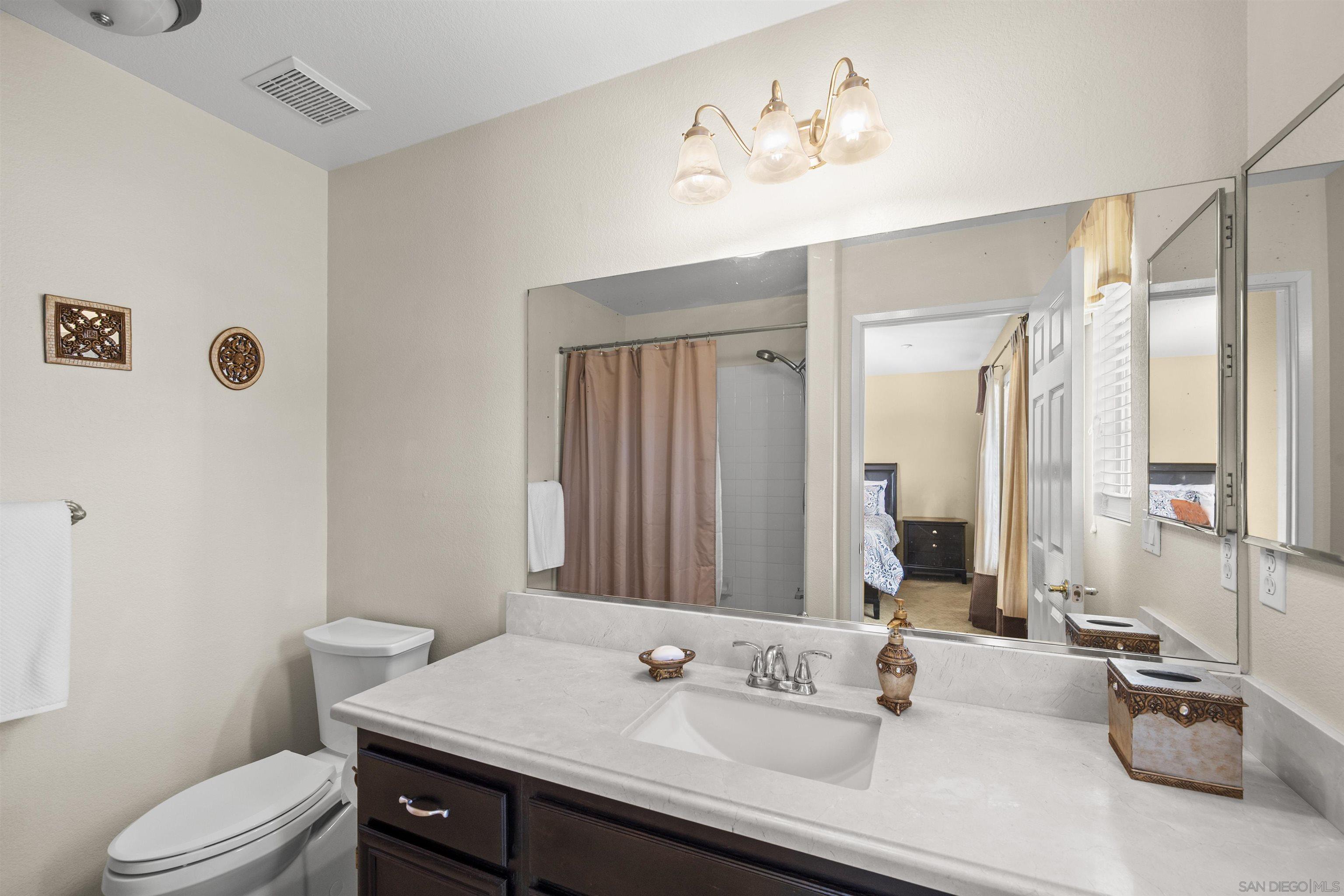 Detail Gallery Image 39 of 55 For 10145  Challenger Ct, Spring Valley,  CA 91978 - 5 Beds | 4 Baths