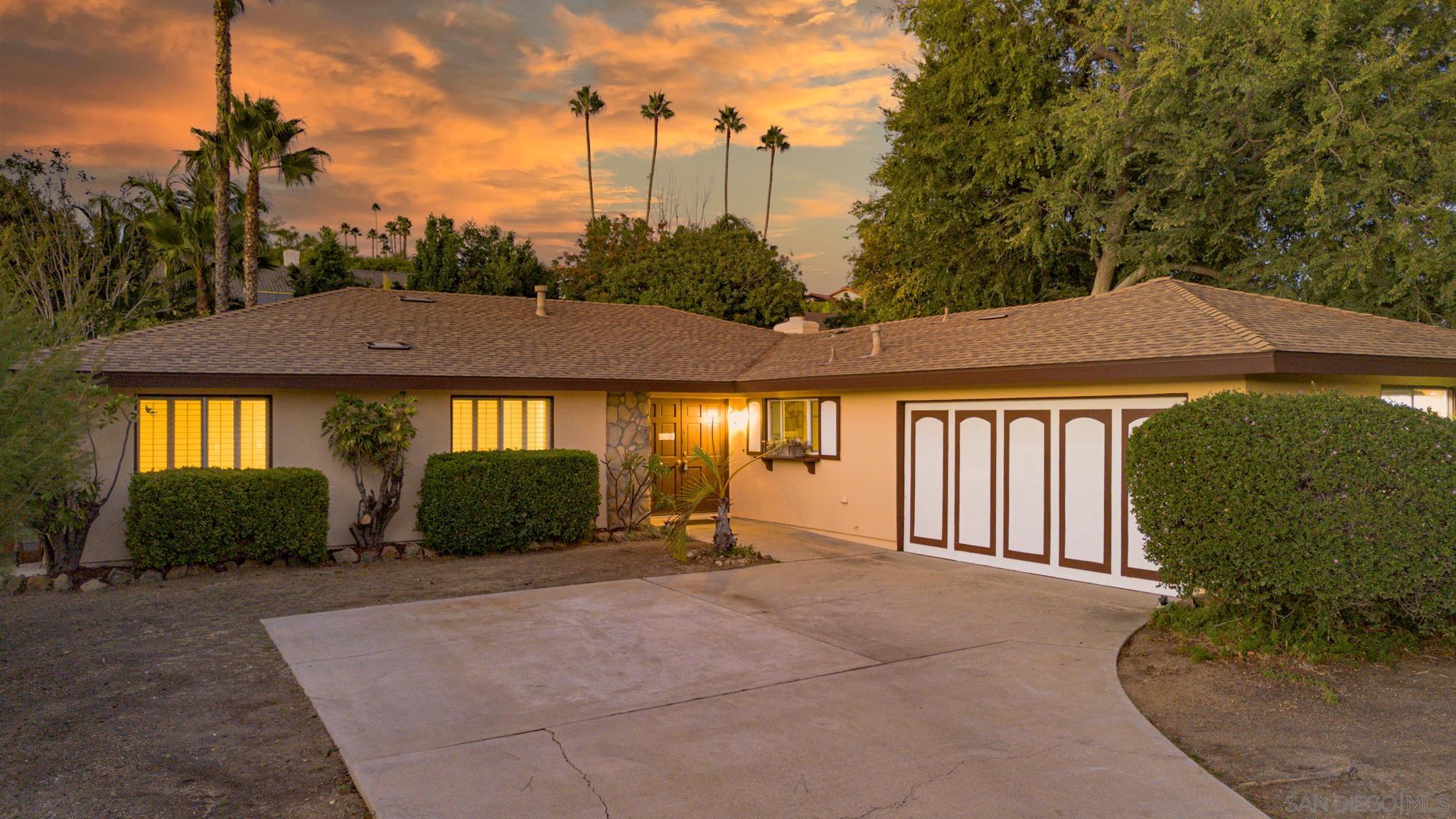 Front Image Thumbnail for SD250041576