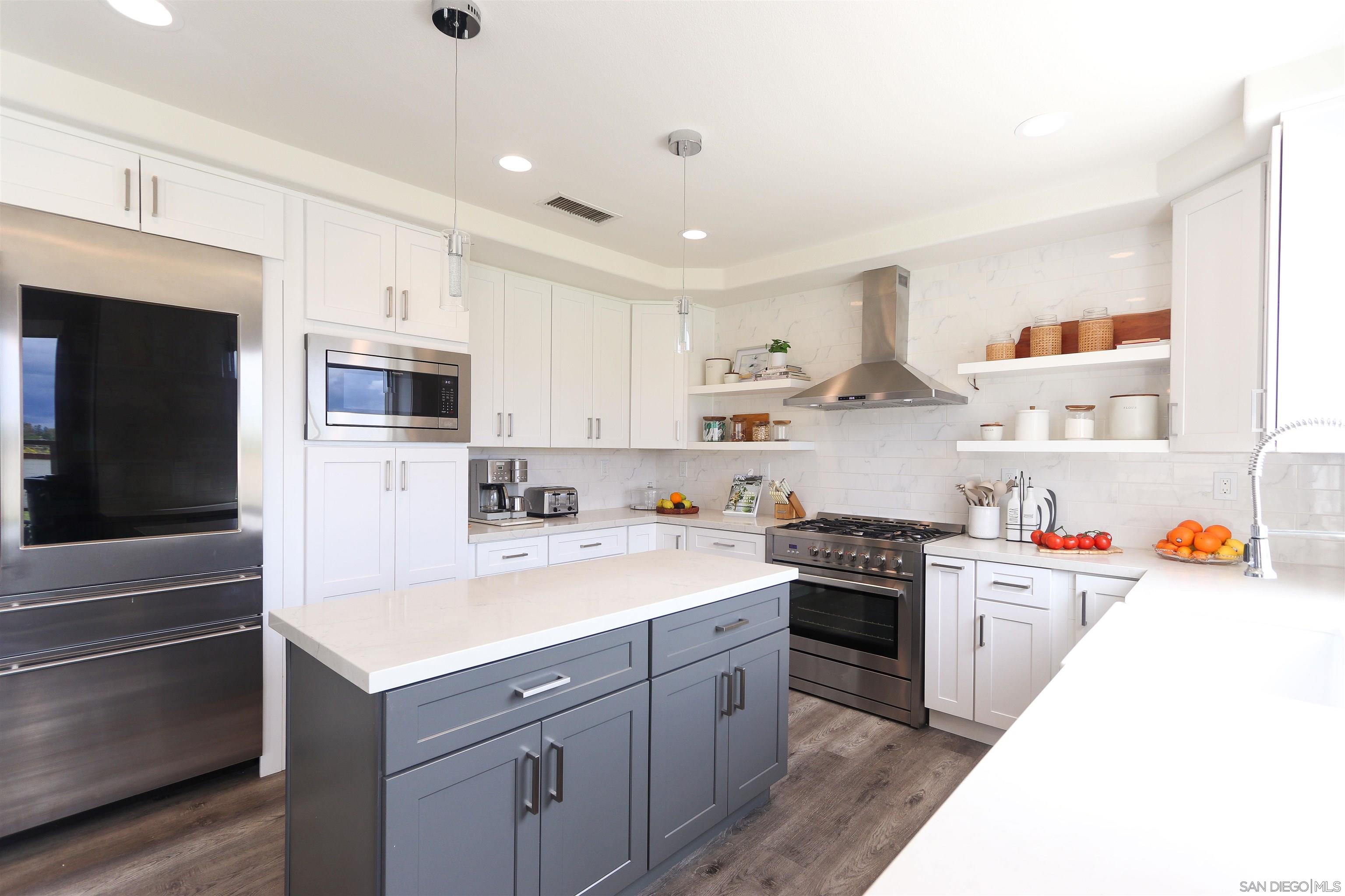 Detail Gallery Image 13 of 45 For 994 N Big Sky Lane, Orange,  CA 92869 - 5 Beds | 4 Baths