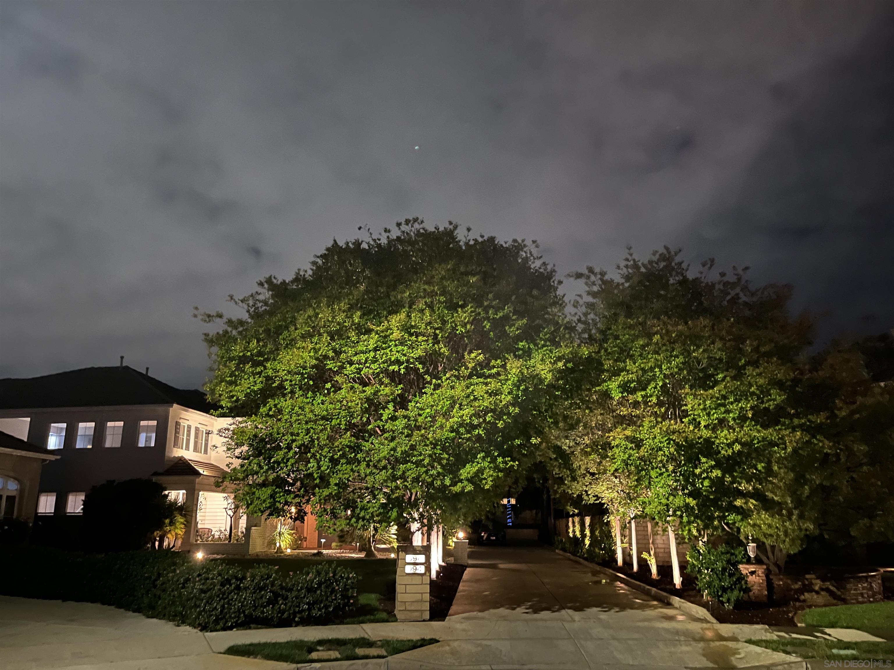 Detail Gallery Image 16 of 45 For 994 N Big Sky Lane, Orange,  CA 92869 - 5 Beds | 4 Baths