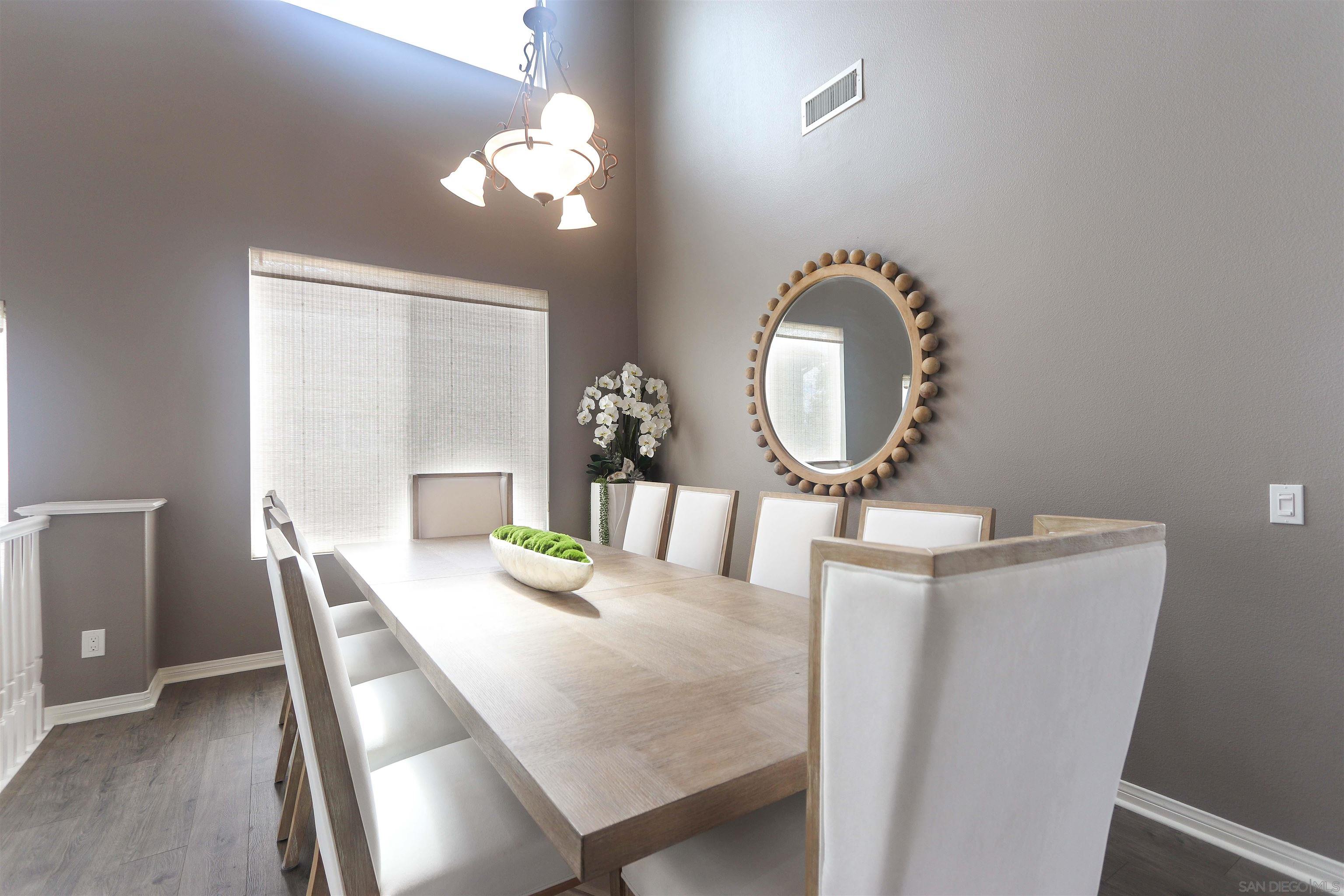 Detail Gallery Image 7 of 45 For 994 N Big Sky Lane, Orange,  CA 92869 - 5 Beds | 4 Baths