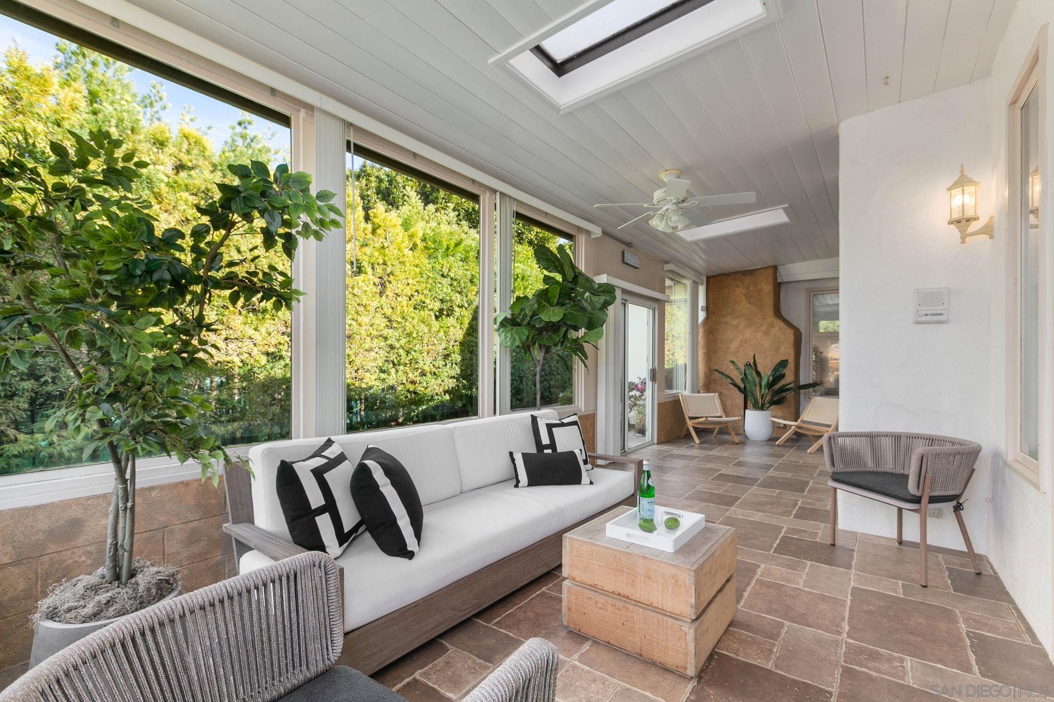 Detail Gallery Image 22 of 32 For 14231  Fox Run Row, San Diego,  CA 92130 - 3 Beds | 2/1 Baths