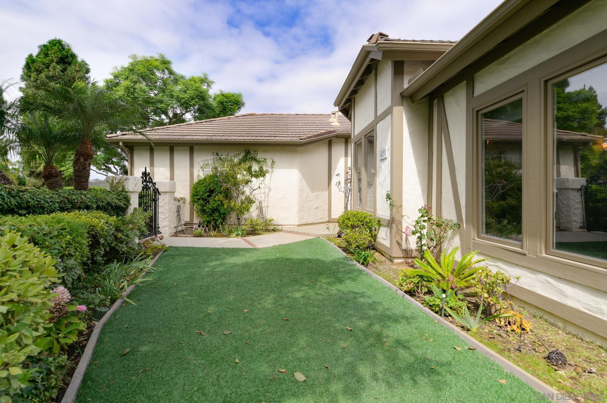 Detail Gallery Image 31 of 32 For 14231  Fox Run Row, San Diego,  CA 92130 - 3 Beds | 2/1 Baths