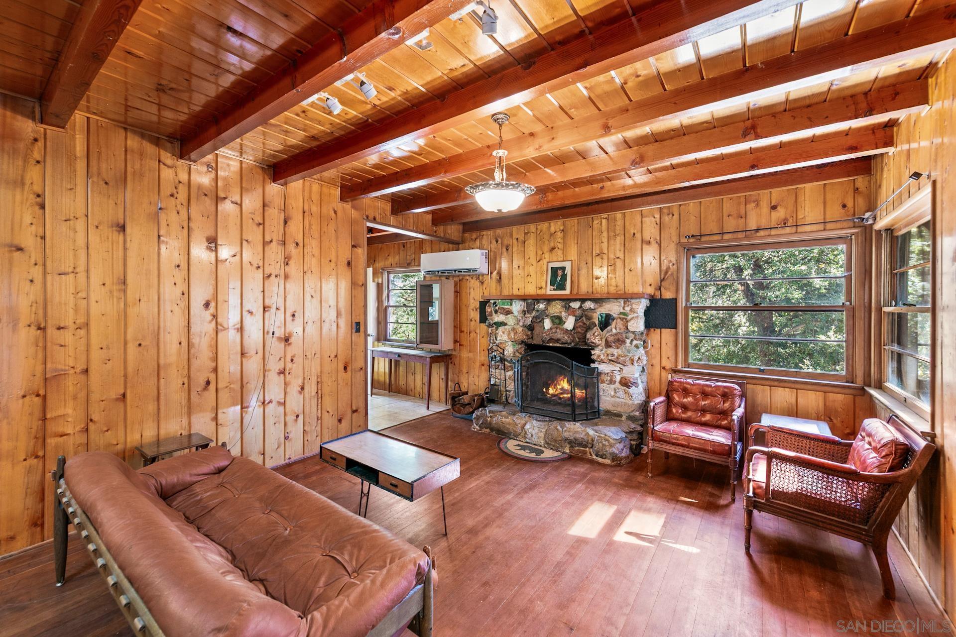 Detail Gallery Image 6 of 31 For 33613  Bailey Meadows Road, Palomar Mountain,  CA 92060 - 4 Beds | 1/1 Baths