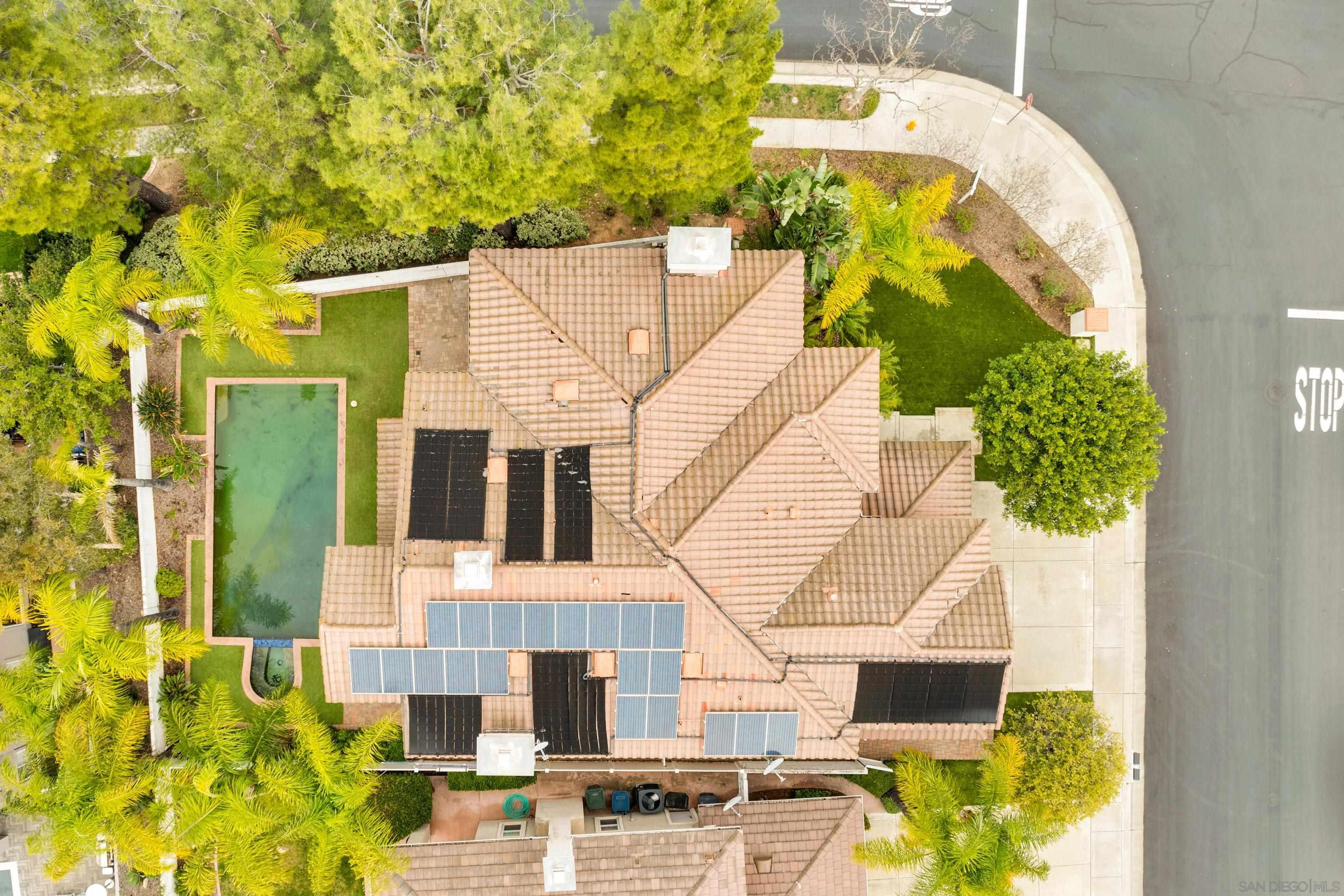 Detail Gallery Image 3 of 75 For 2251  Orchard View Lane, Escondido,  CA 92027 - 5 Beds | 4 Baths