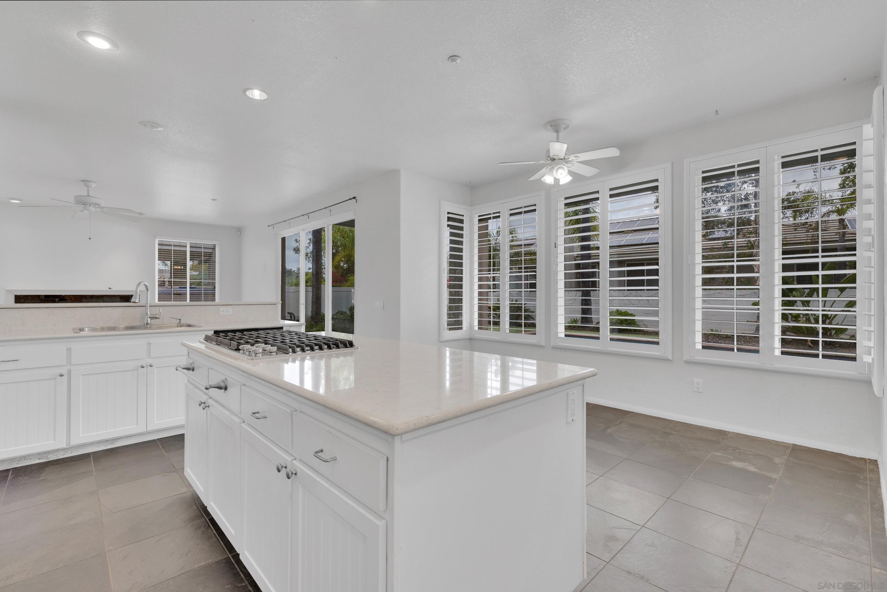 Detail Gallery Image 23 of 75 For 2251  Orchard View Lane, Escondido,  CA 92027 - 5 Beds | 4 Baths