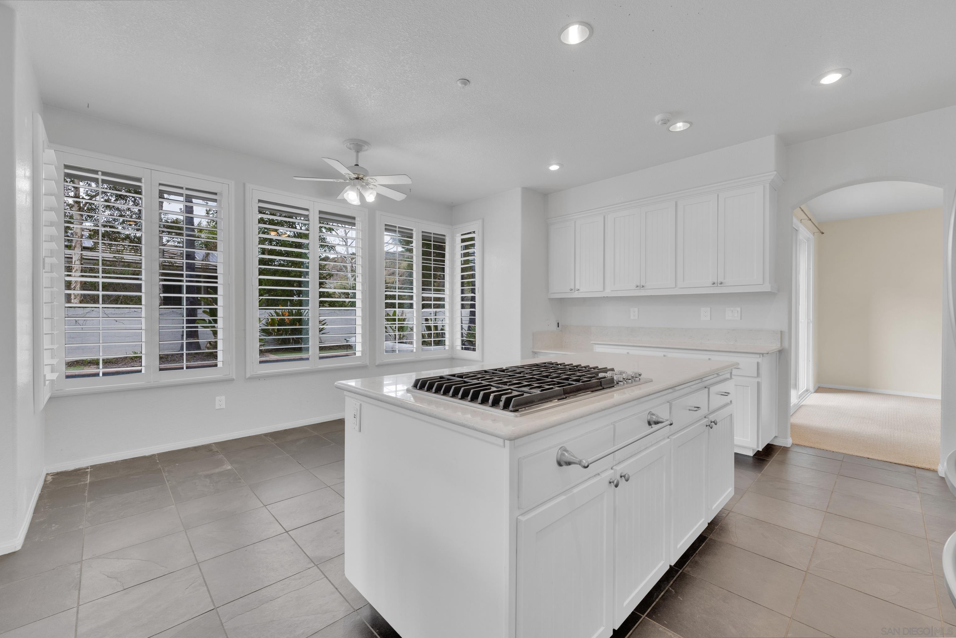 Detail Gallery Image 24 of 75 For 2251  Orchard View Lane, Escondido,  CA 92027 - 5 Beds | 4 Baths