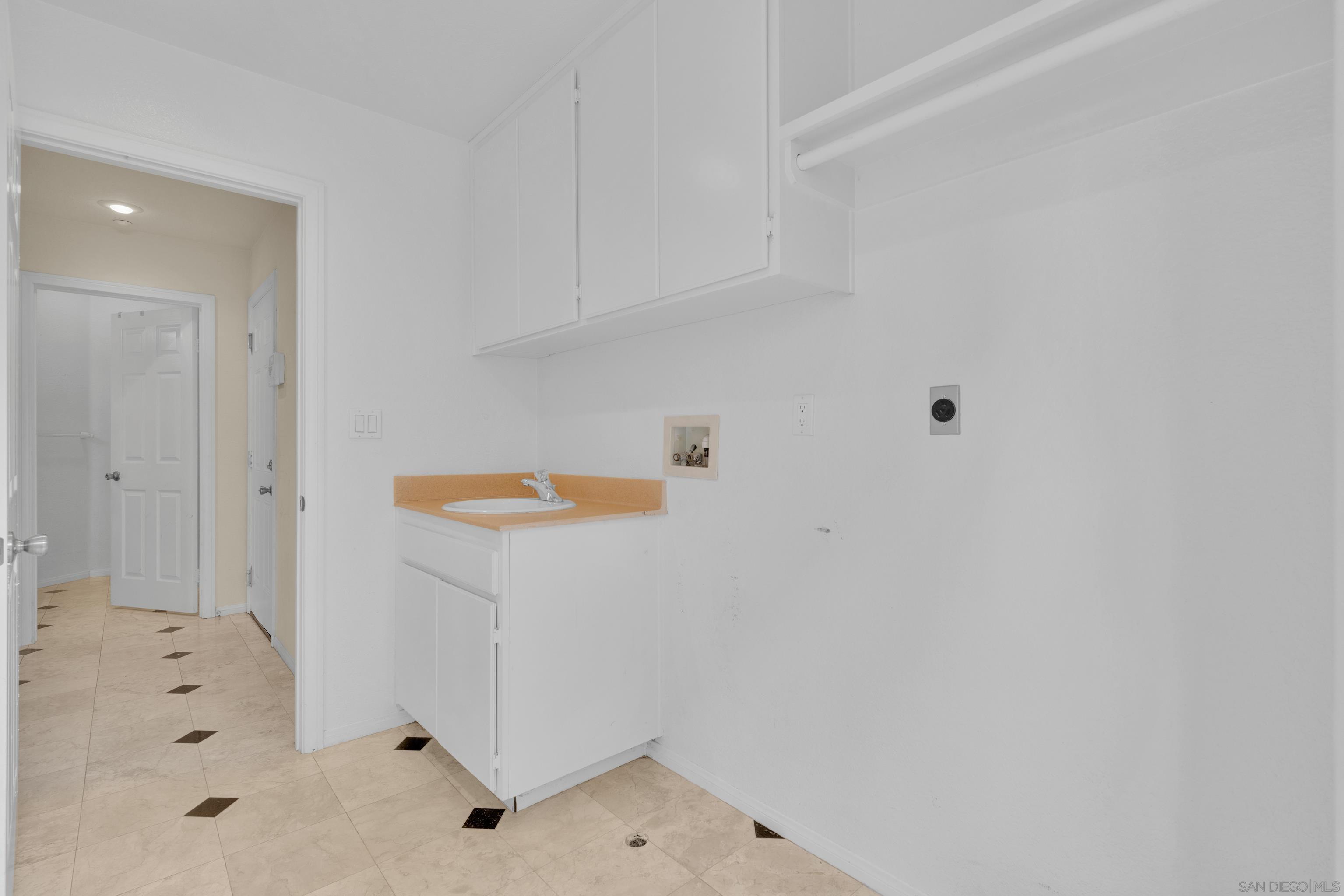 Detail Gallery Image 43 of 75 For 2251  Orchard View Lane, Escondido,  CA 92027 - 5 Beds | 4 Baths