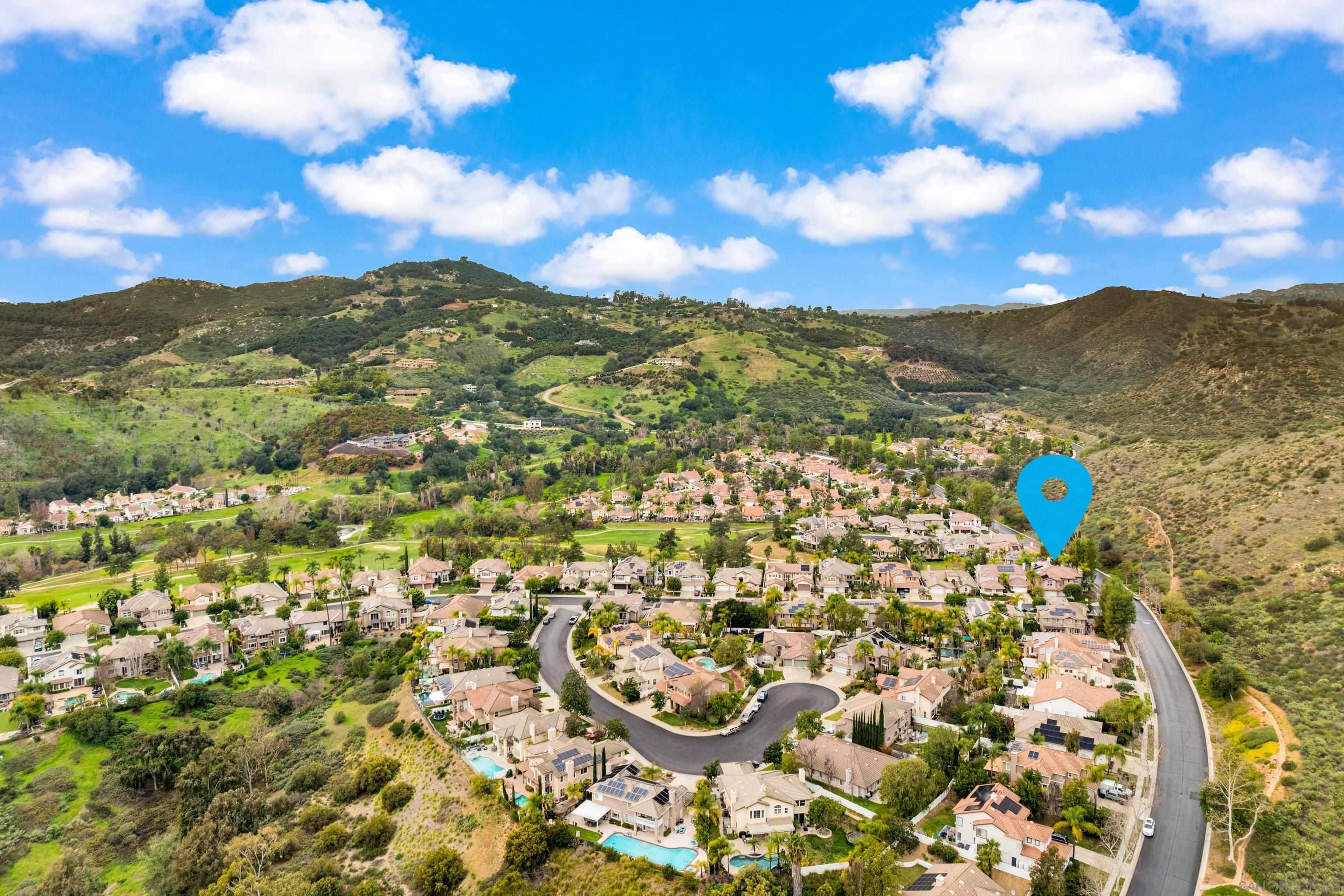 Detail Gallery Image 9 of 75 For 2251  Orchard View Lane, Escondido,  CA 92027 - 5 Beds | 4 Baths