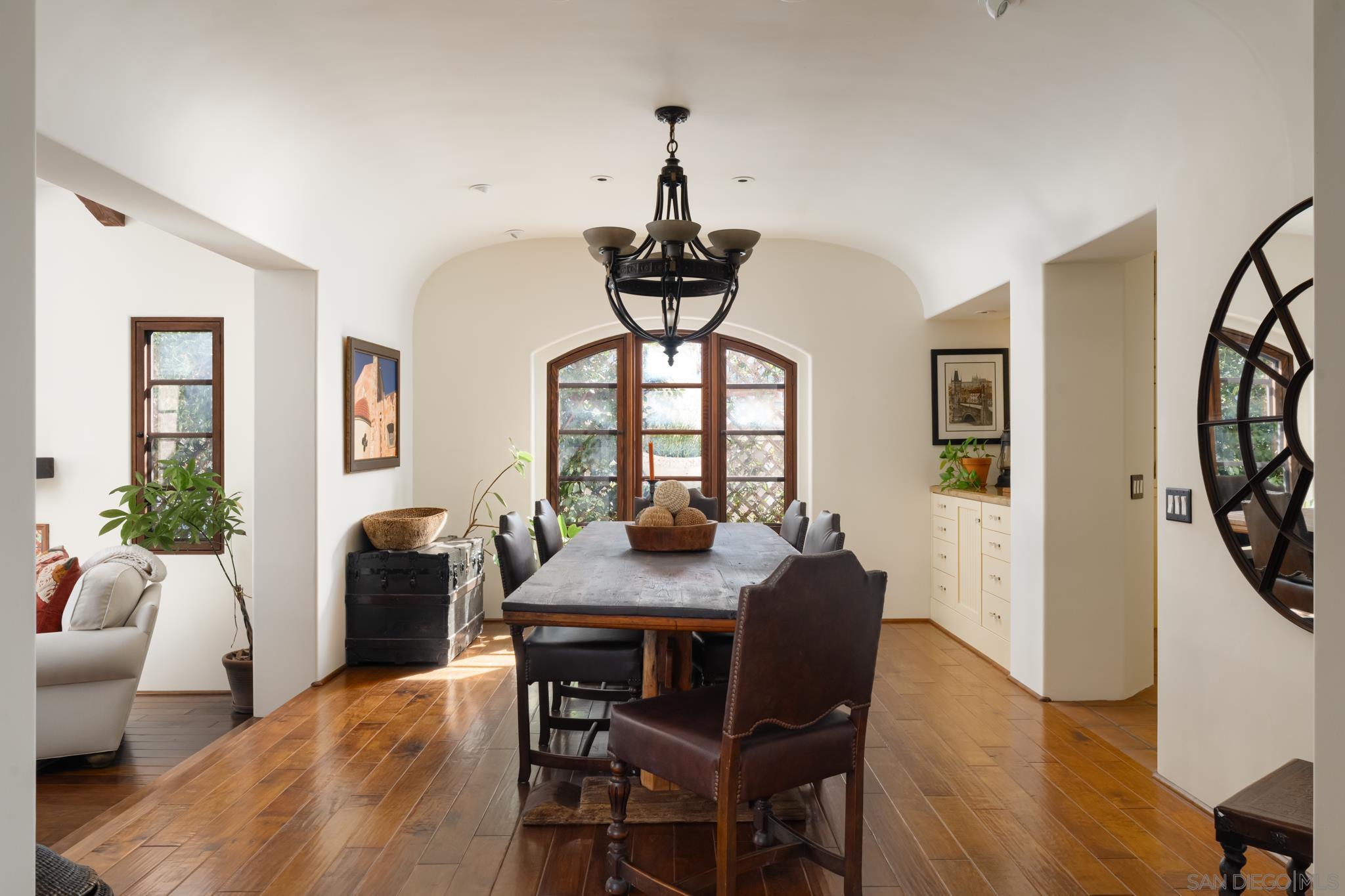 Detail Gallery Image 16 of 52 For 2563  via Pisa, Del Mar,  CA 92014 - 4 Beds | 3/1 Baths