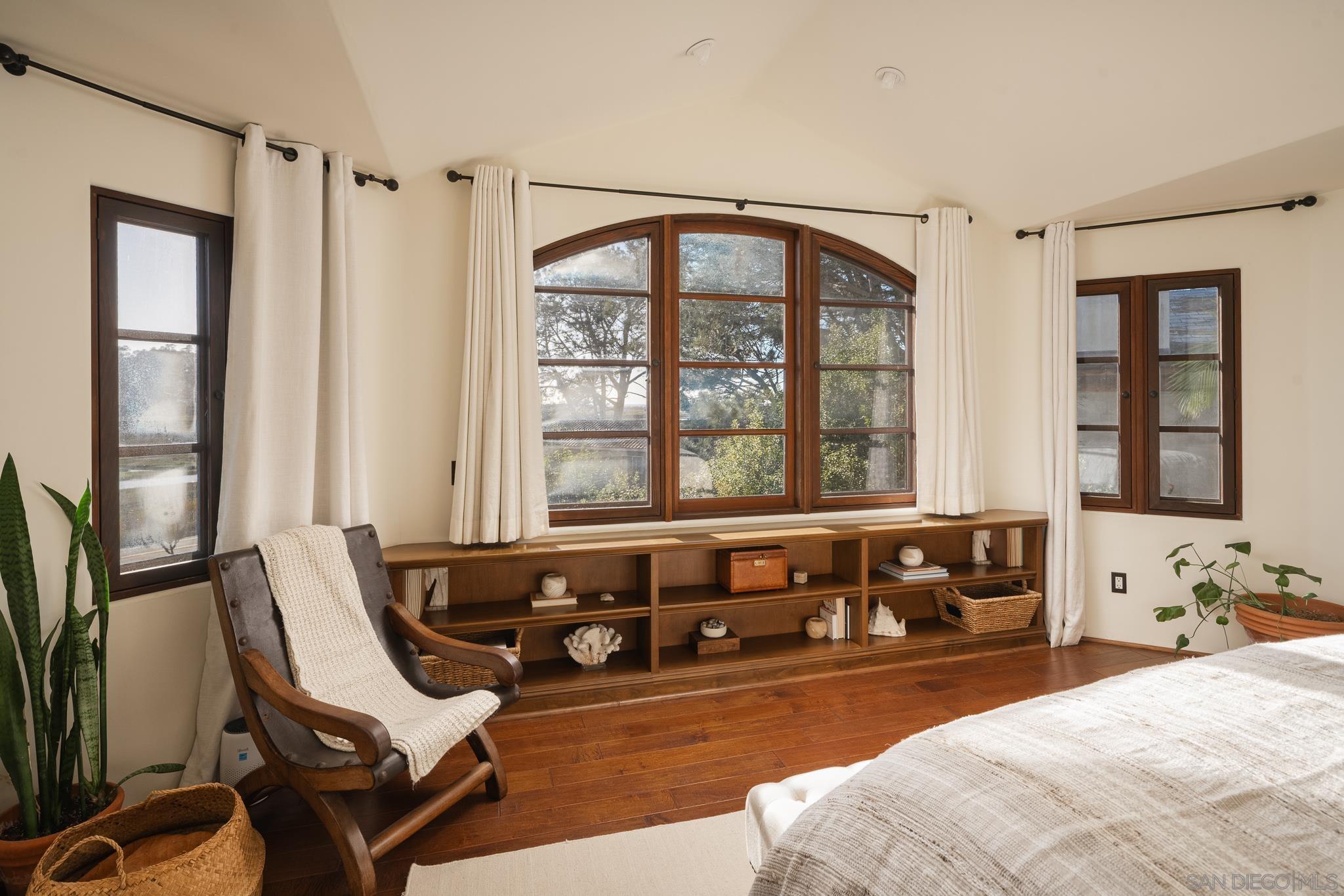 Detail Gallery Image 49 of 52 For 2563  via Pisa, Del Mar,  CA 92014 - 4 Beds | 3/1 Baths