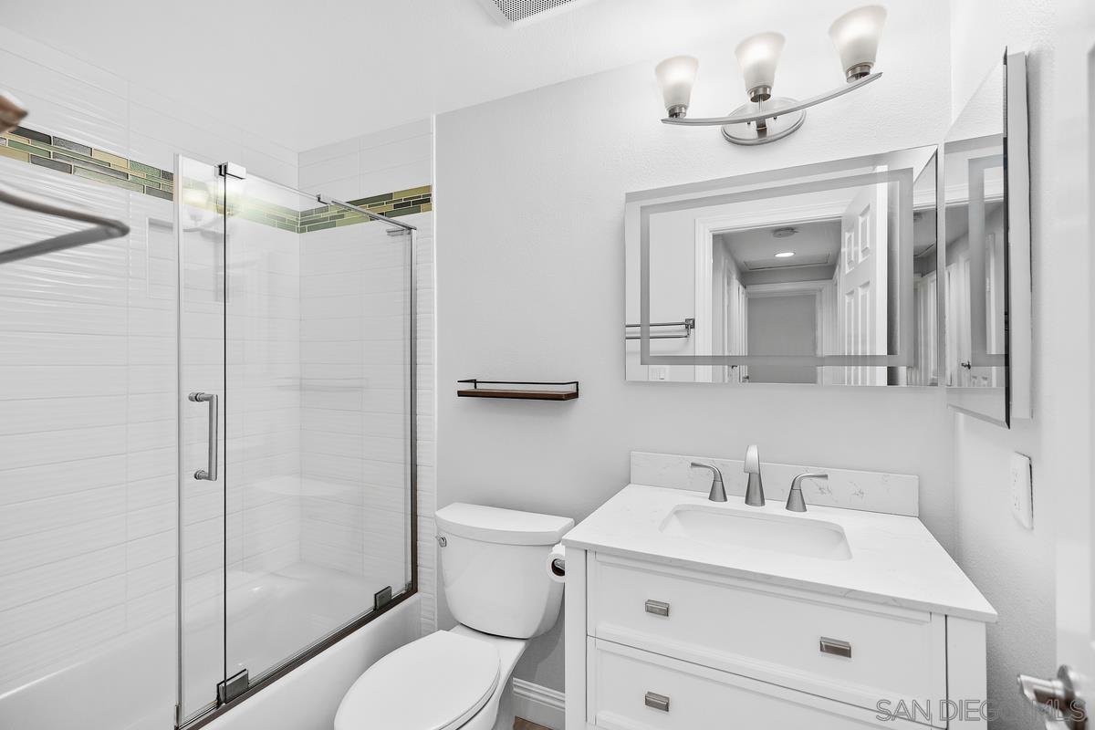 Detail Gallery Image 17 of 29 For 14  Dragonfly  #25,  Irvine,  CA 92604 - 3 Beds | 2 Baths