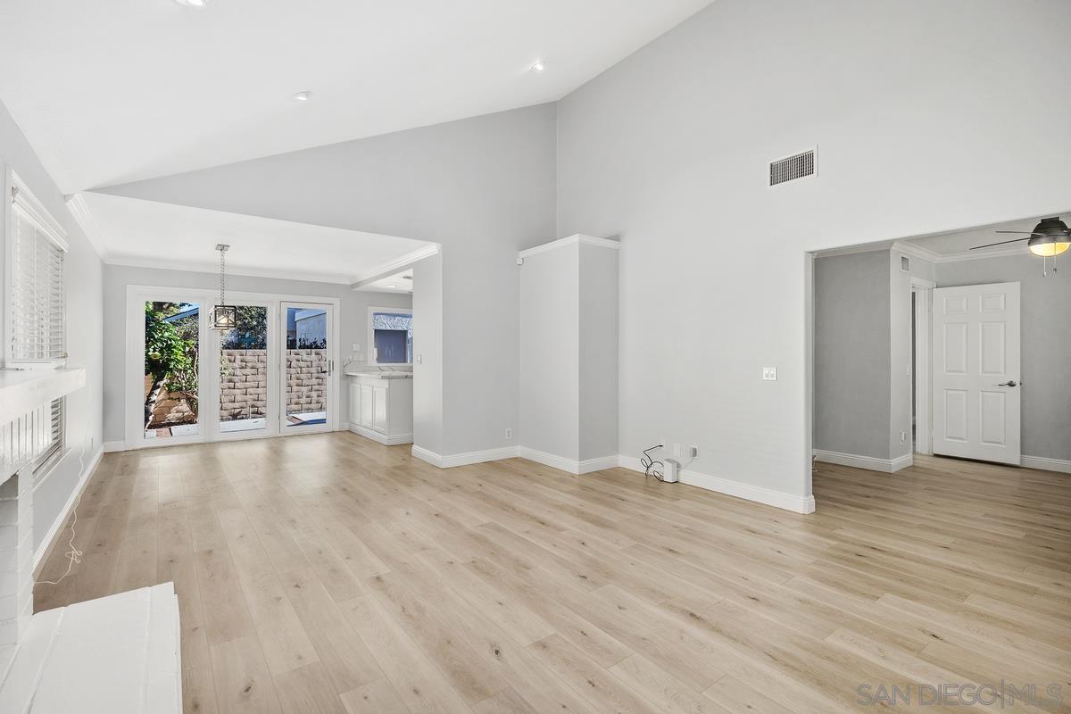 Detail Gallery Image 8 of 29 For 14  Dragonfly  #25,  Irvine,  CA 92604 - 3 Beds | 2 Baths