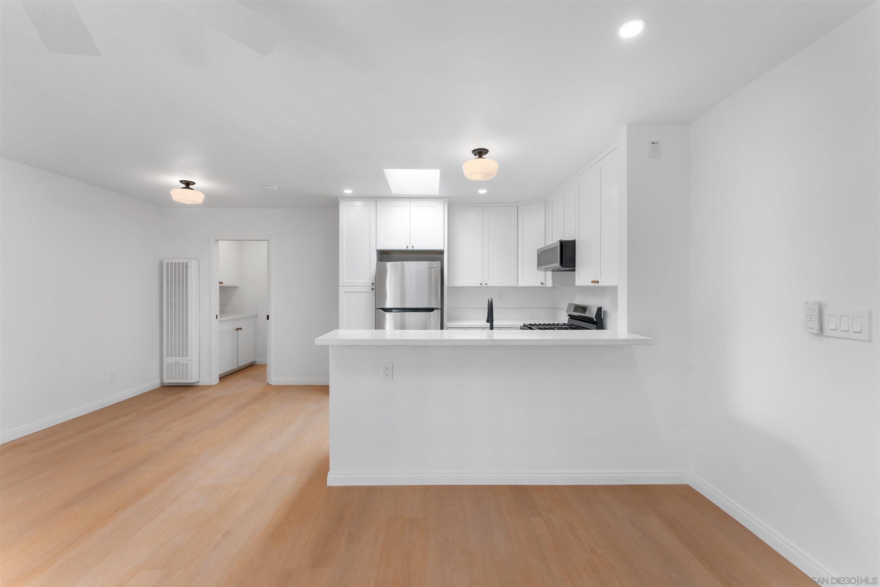 Detail Gallery Image 6 of 17 For 930 B  Avenue  20, National City,  CA 91950 - 2 Beds | 1 Baths