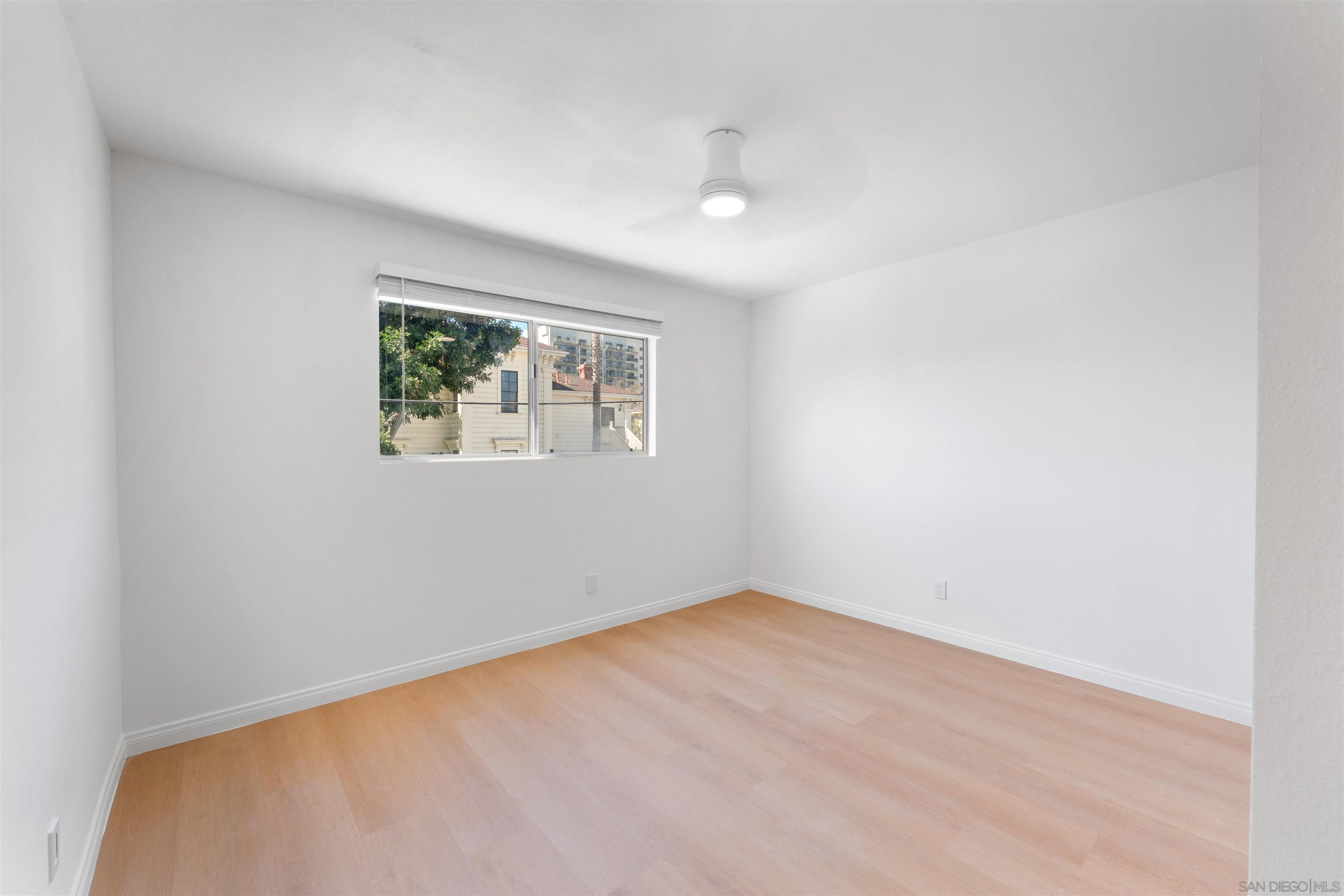 Detail Gallery Image 9 of 17 For 930 B  Avenue  20, National City,  CA 91950 - 2 Beds | 1 Baths