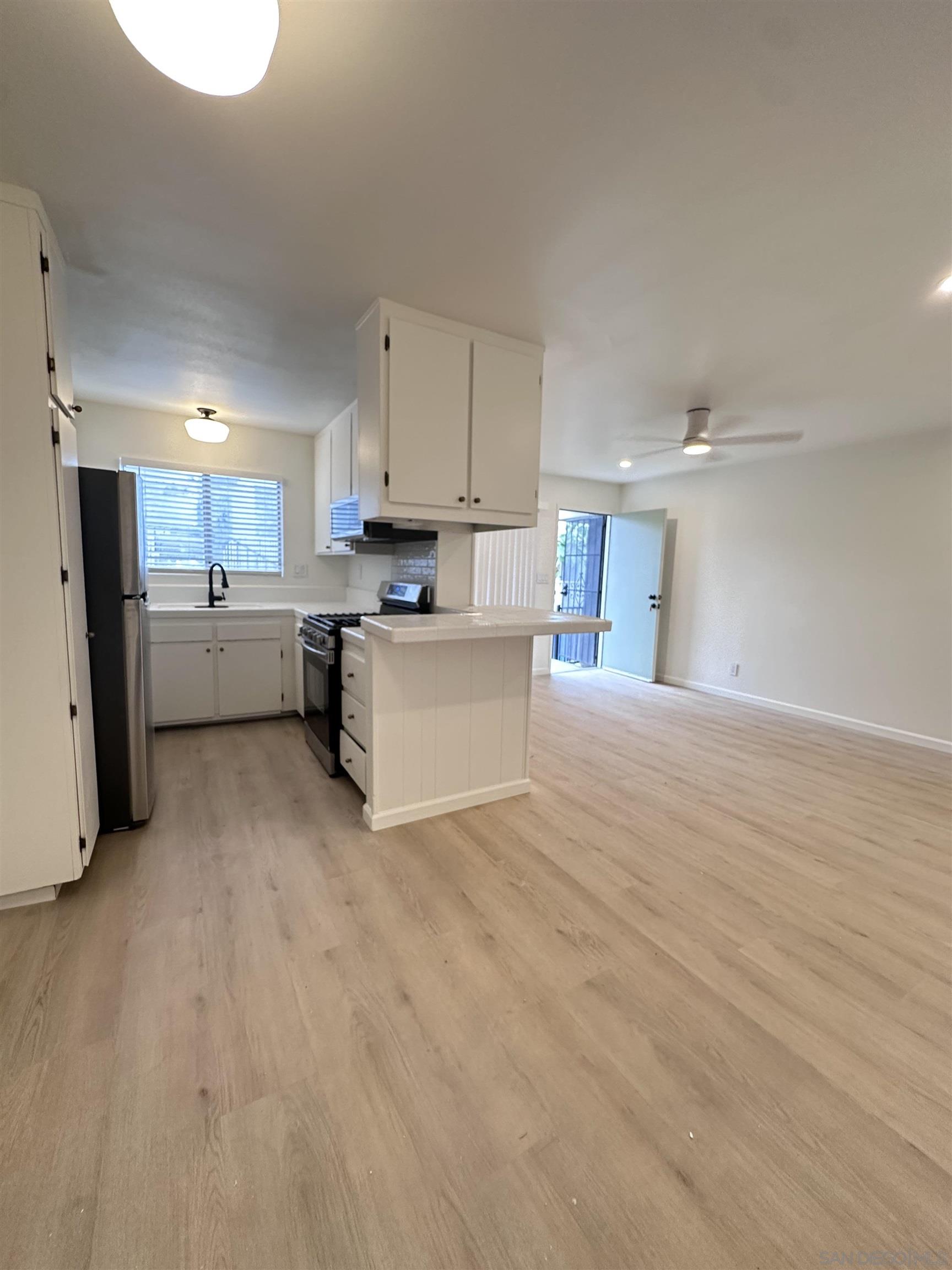 Detail Gallery Image 12 of 27 For 930 B  Avenue  22, National City,  CA 91950 - 1 Beds | 1 Baths