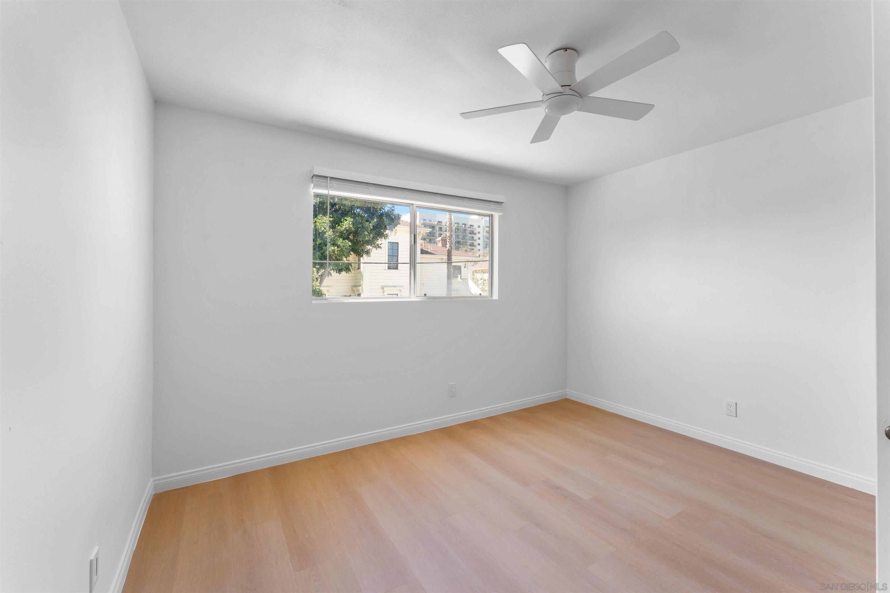 Detail Gallery Image 6 of 15 For 930 B  Avenue  22, National City,  CA 91950 - 1 Beds | 1 Baths