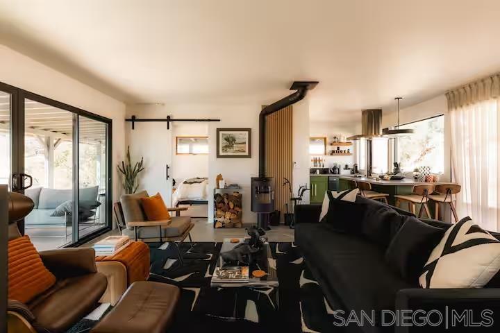 Detail Gallery Image 11 of 52 For 48311  Burns Canyon Rd, Pioneertown,  CA 92268 - 2 Beds | 2 Baths