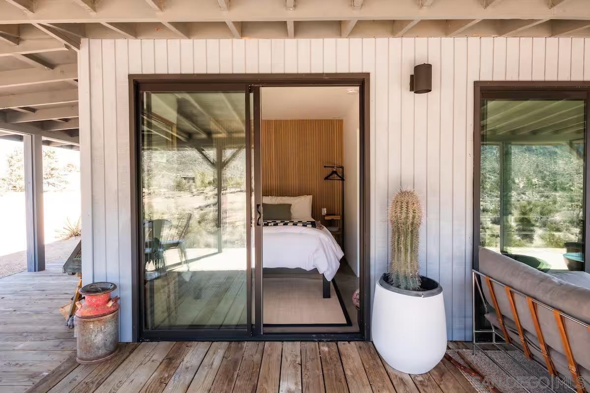 Detail Gallery Image 18 of 52 For 48311  Burns Canyon Rd, Pioneertown,  CA 92268 - 2 Beds | 2 Baths