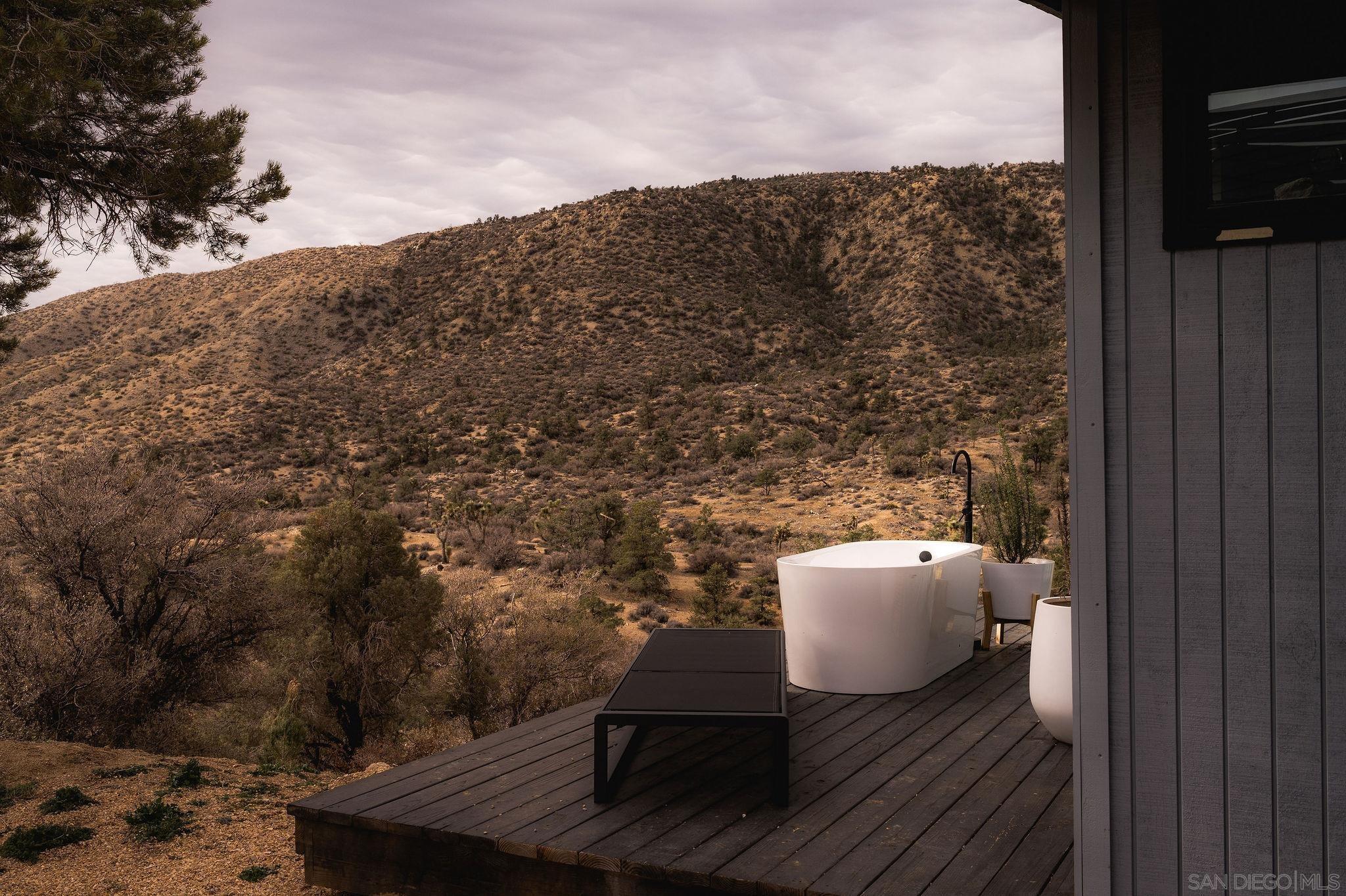 Detail Gallery Image 39 of 52 For 48311  Burns Canyon Rd, Pioneertown,  CA 92268 - 2 Beds | 2 Baths