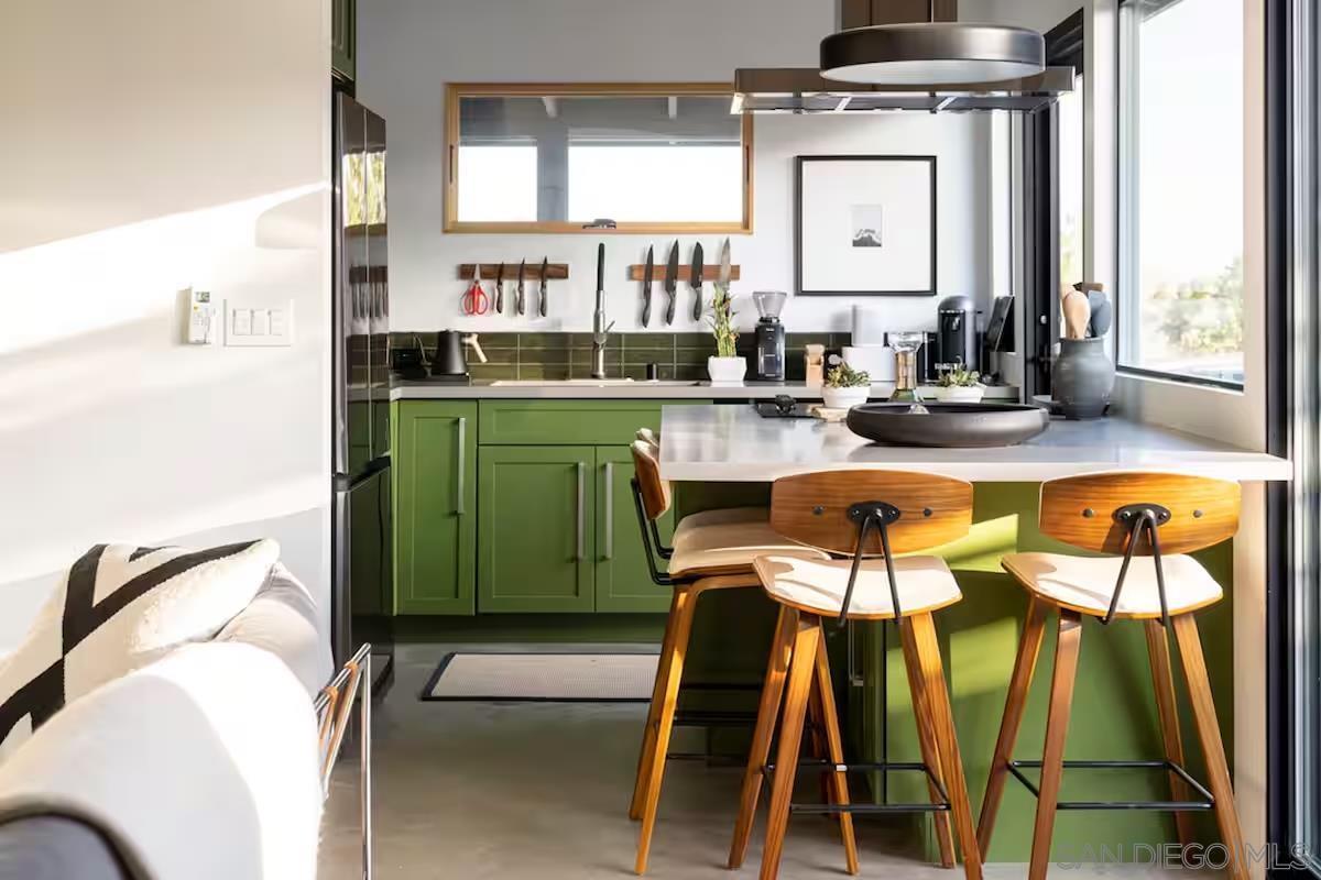 Detail Gallery Image 5 of 52 For 48311  Burns Canyon Rd, Pioneertown,  CA 92268 - 2 Beds | 2 Baths