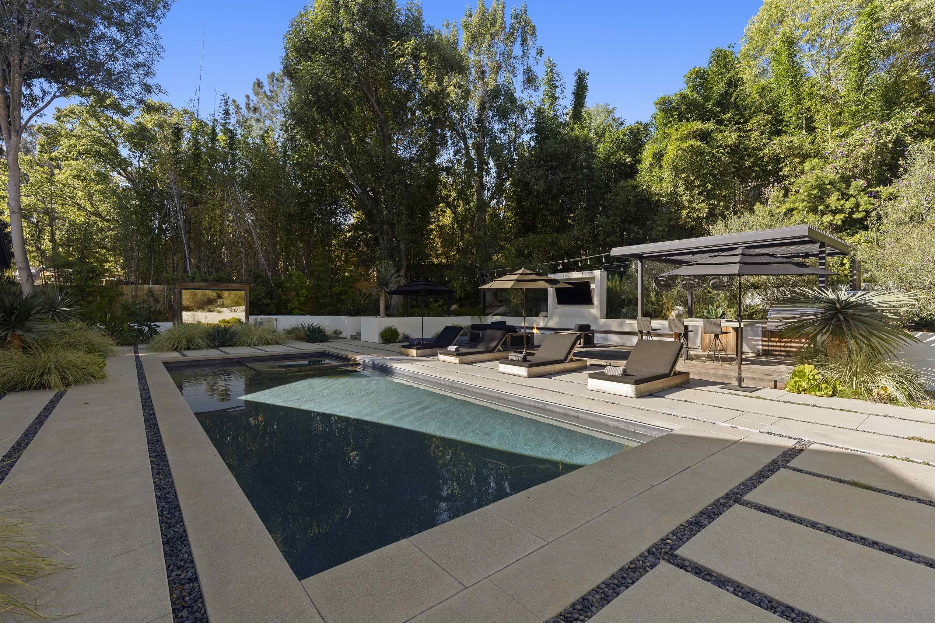 Detail Gallery Image 29 of 42 For 4874  Sun Valley Rd, Del Mar,  CA 92014 - 5 Beds | 5/1 Baths