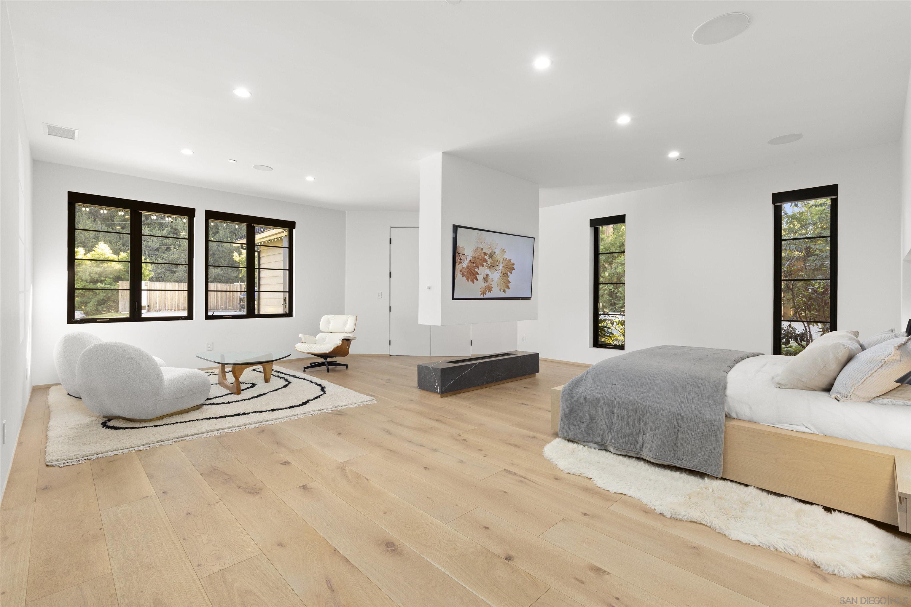 Detail Gallery Image 8 of 42 For 4874  Sun Valley Rd, Del Mar,  CA 92014 - 5 Beds | 5/1 Baths