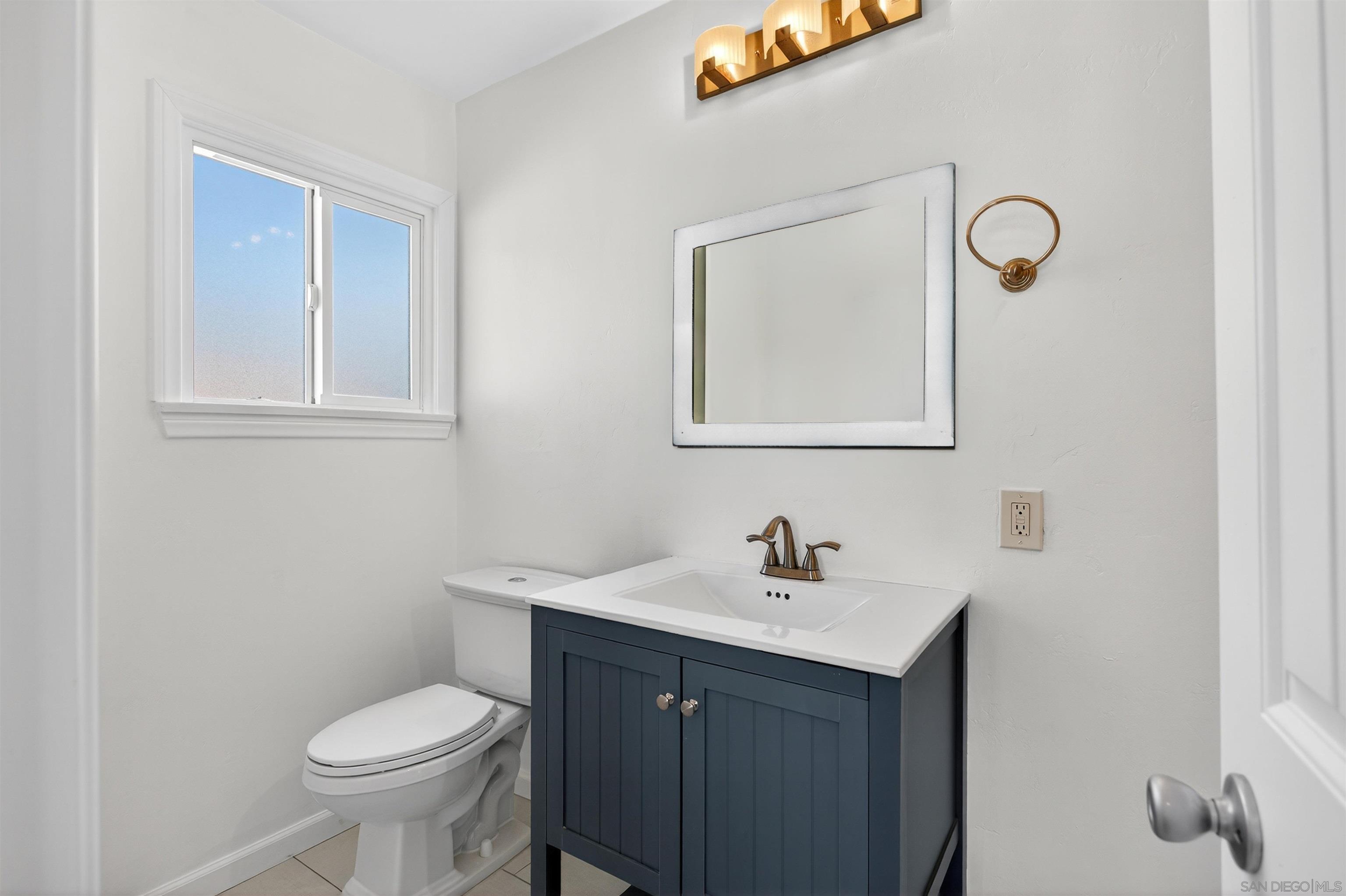 Detail Gallery Image 20 of 37 For 5442  San Onofre Ter, San Diego,  CA 92114 - 4 Beds | 3 Baths