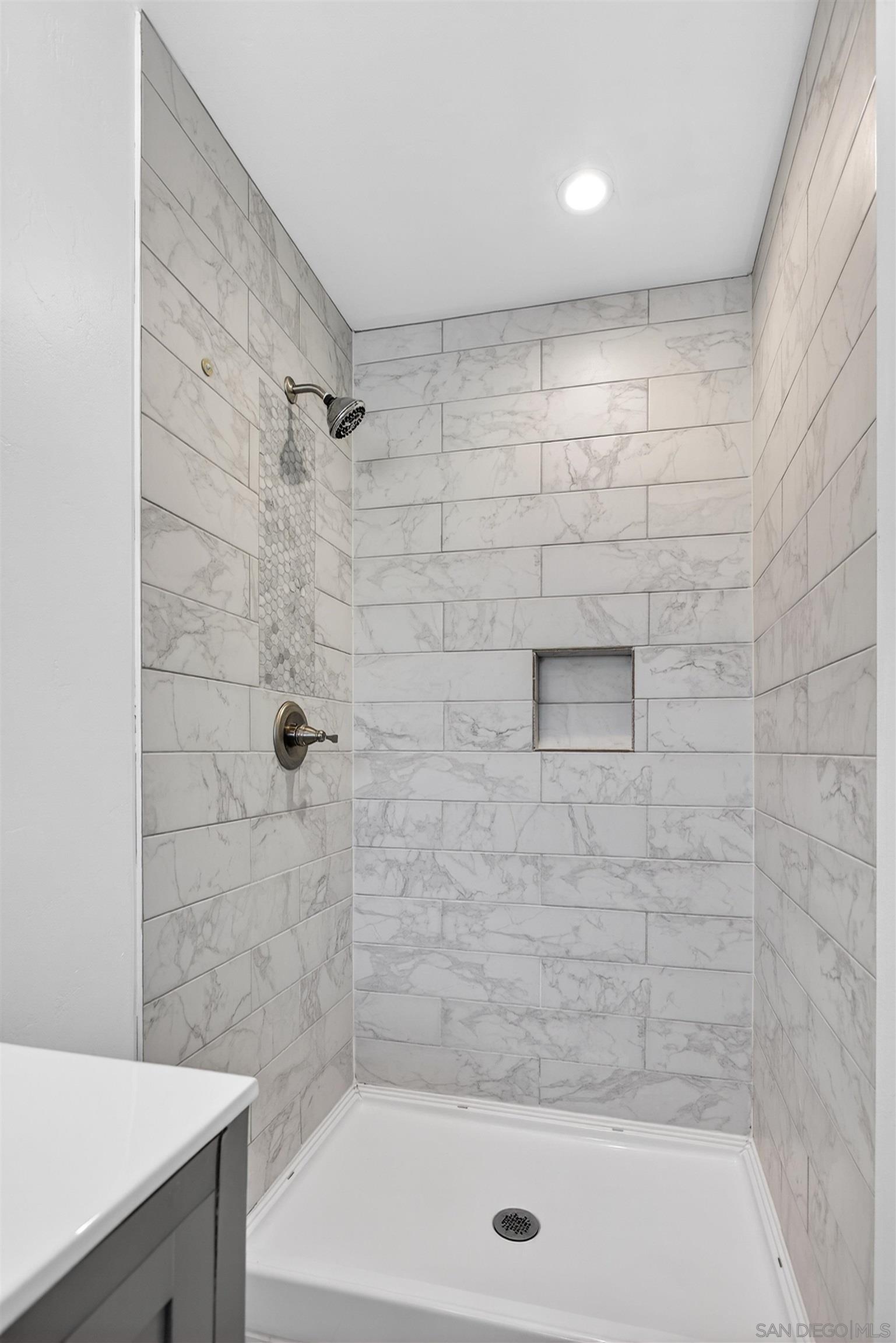 Detail Gallery Image 21 of 37 For 5442  San Onofre Ter, San Diego,  CA 92114 - 4 Beds | 3 Baths