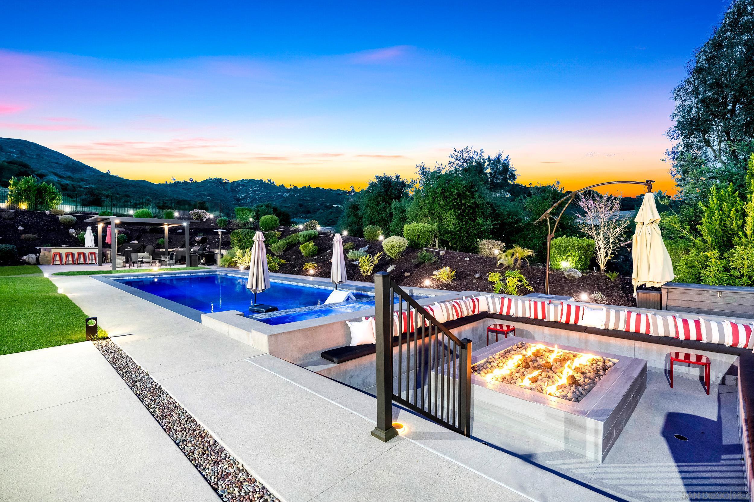 Detail Gallery Image 10 of 58 For 21992  Wilgen Rd, Escondido,  CA 92029 - 5 Beds | 4/1 Baths