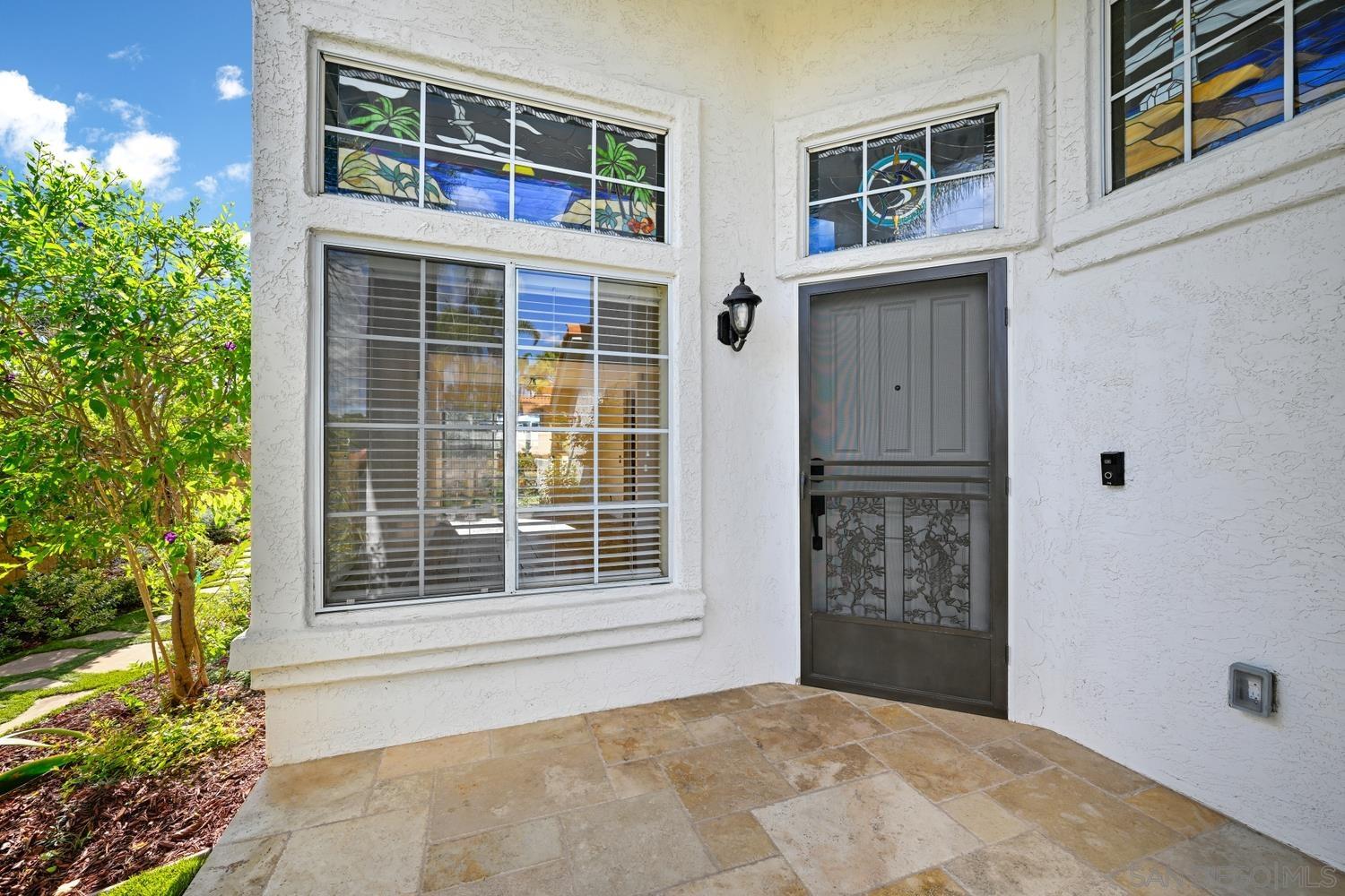 Detail Gallery Image 7 of 43 For 2198  Redwood Crst, Vista,  CA 92081 - 4 Beds | 2/1 Baths